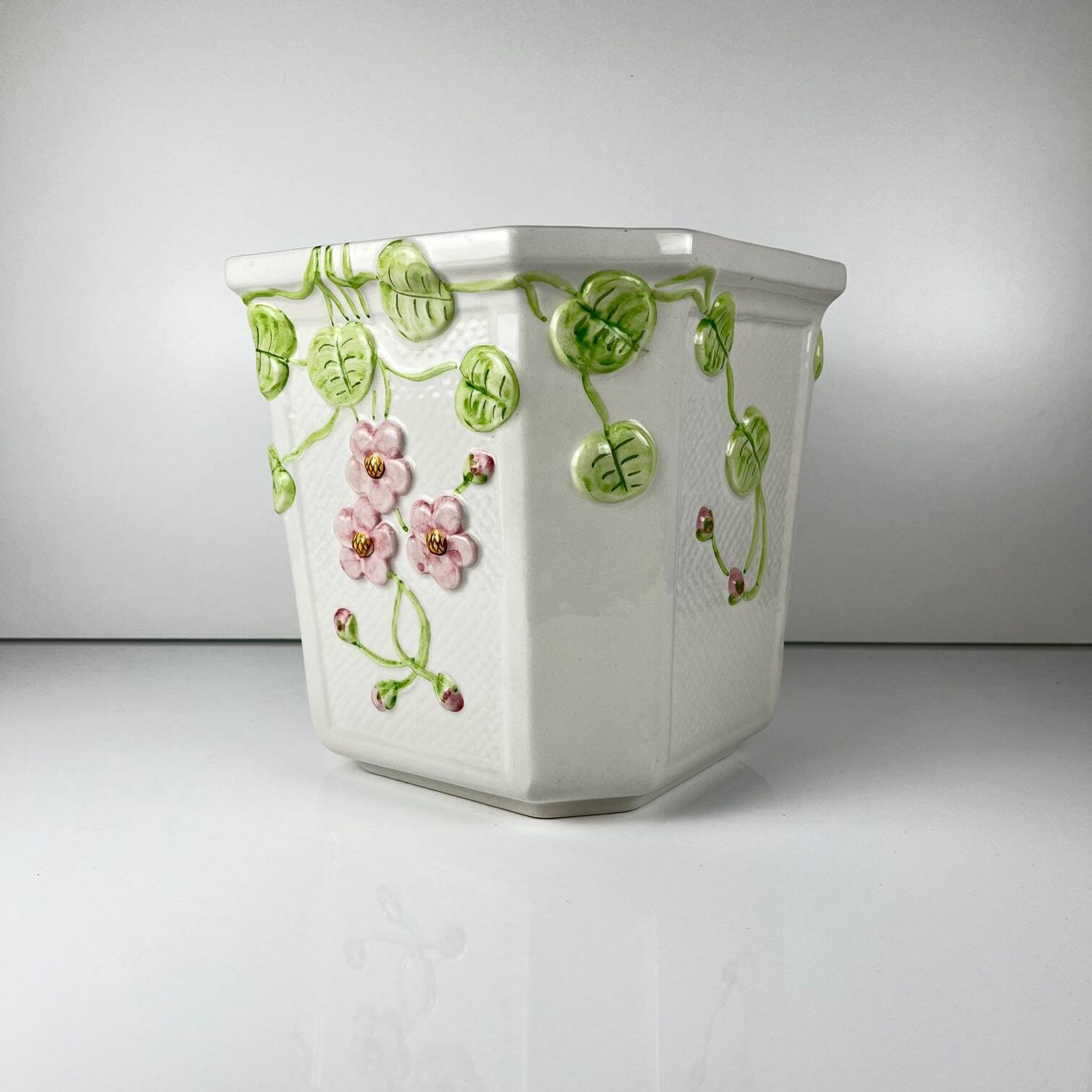 Cache-pot en barbotine, Martan, Portugal 1960-80