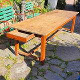 Farm table