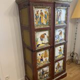 Spanish cabinet with 8 earthenware plates