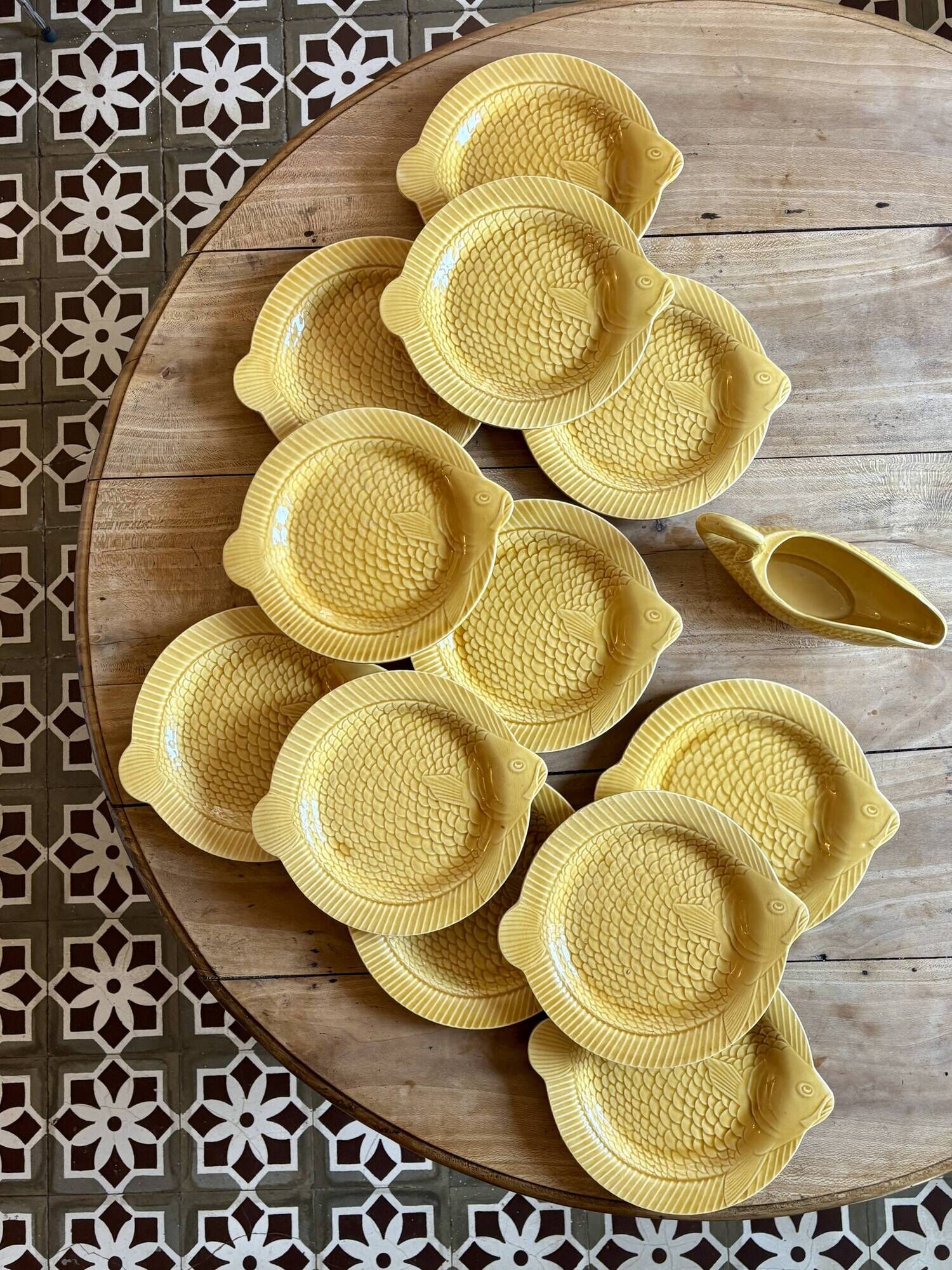 Set of 11 vintage Sarreguemines fish plates and sauceboat
