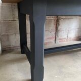 Farm table