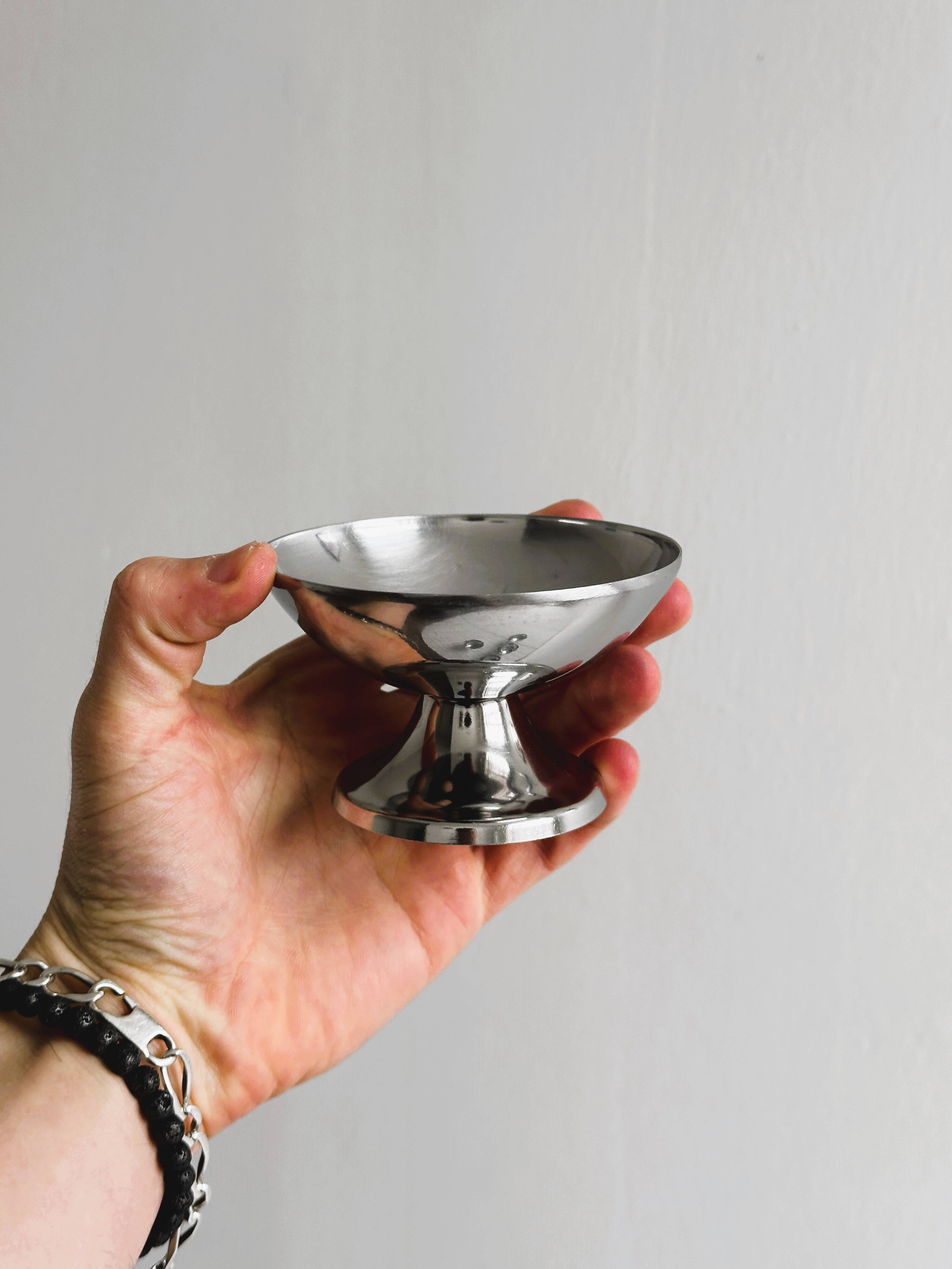 6 stainless steel footed bowls, Letang Remy style