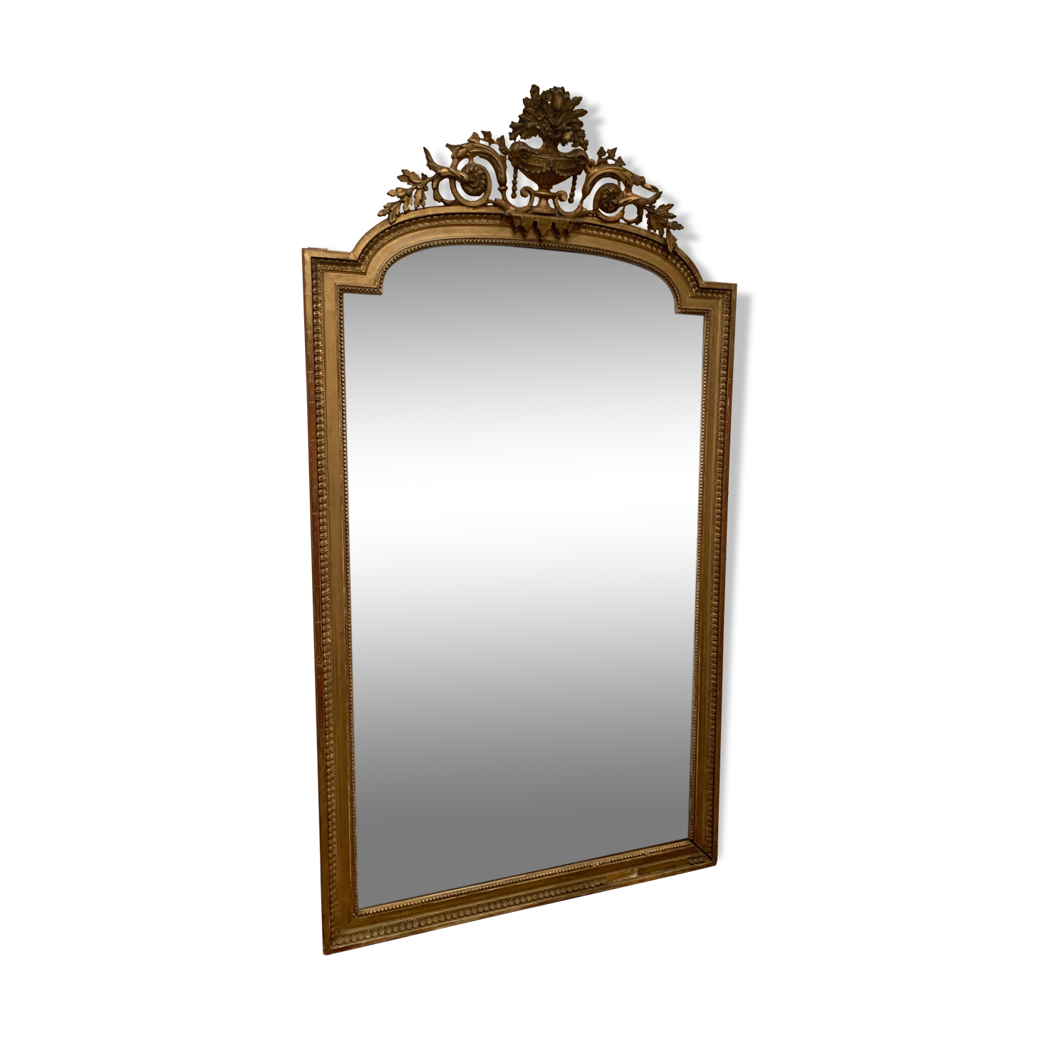Louis XVI style mirror in wood and gilded stucco XIX century
