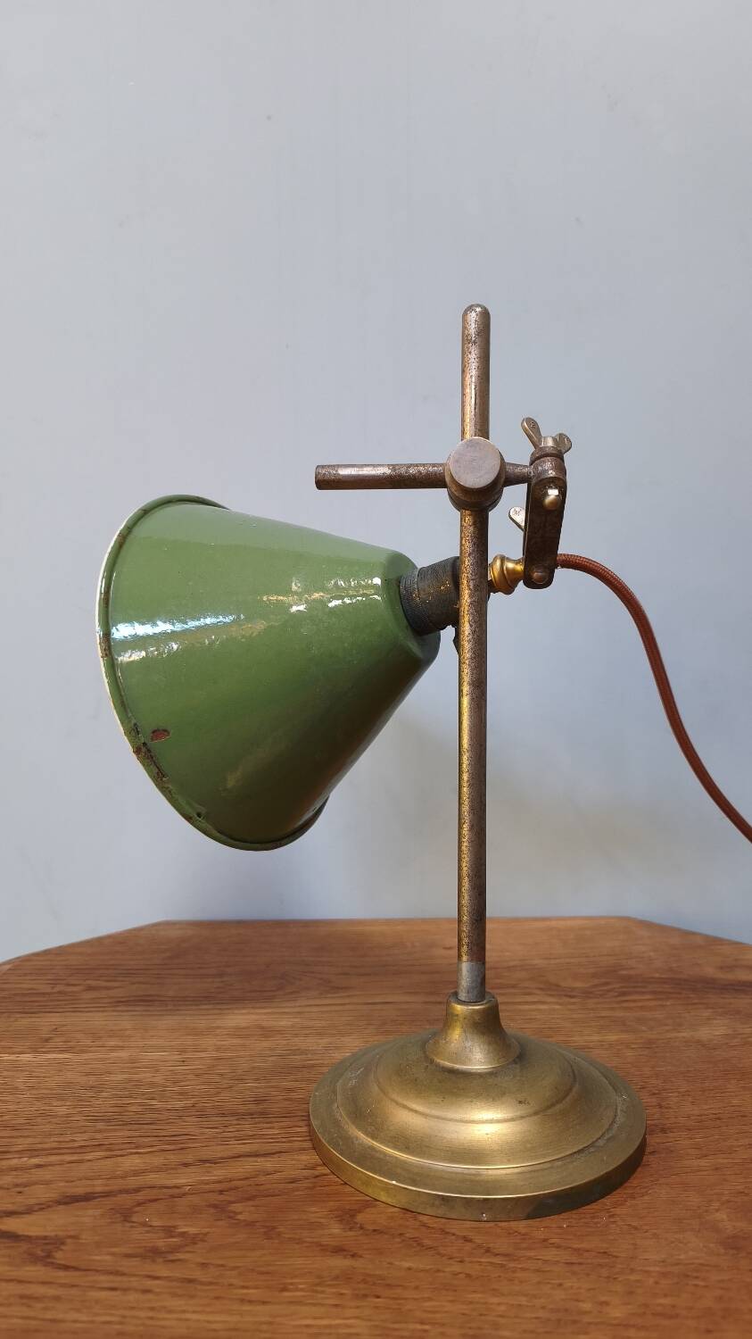 Vintage industrial desk lamp from the 1930s.