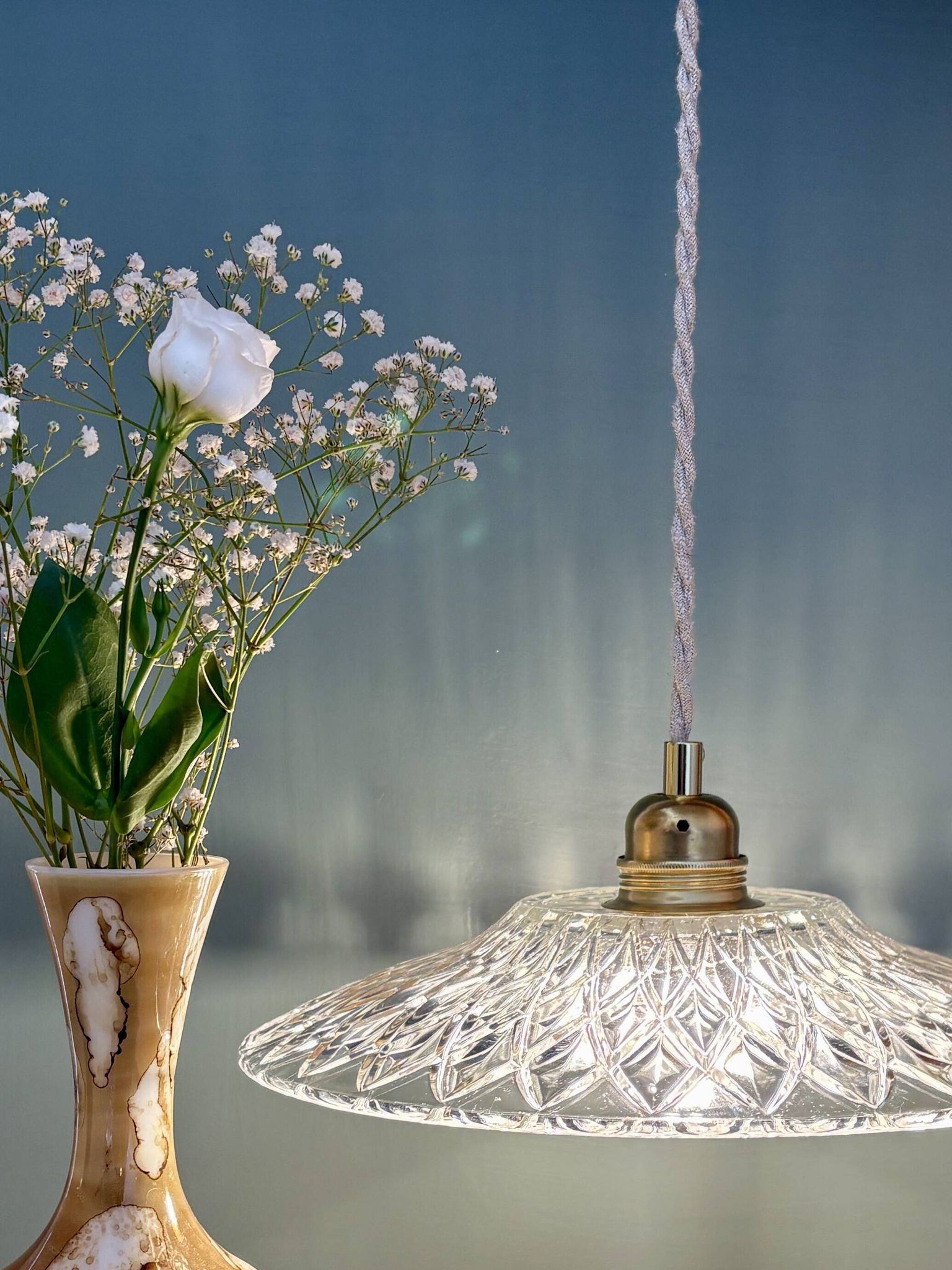 Suspension abat-jour vintage en verre moulé - collection vaisselle -