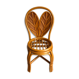Leaf-shaped rattan chair