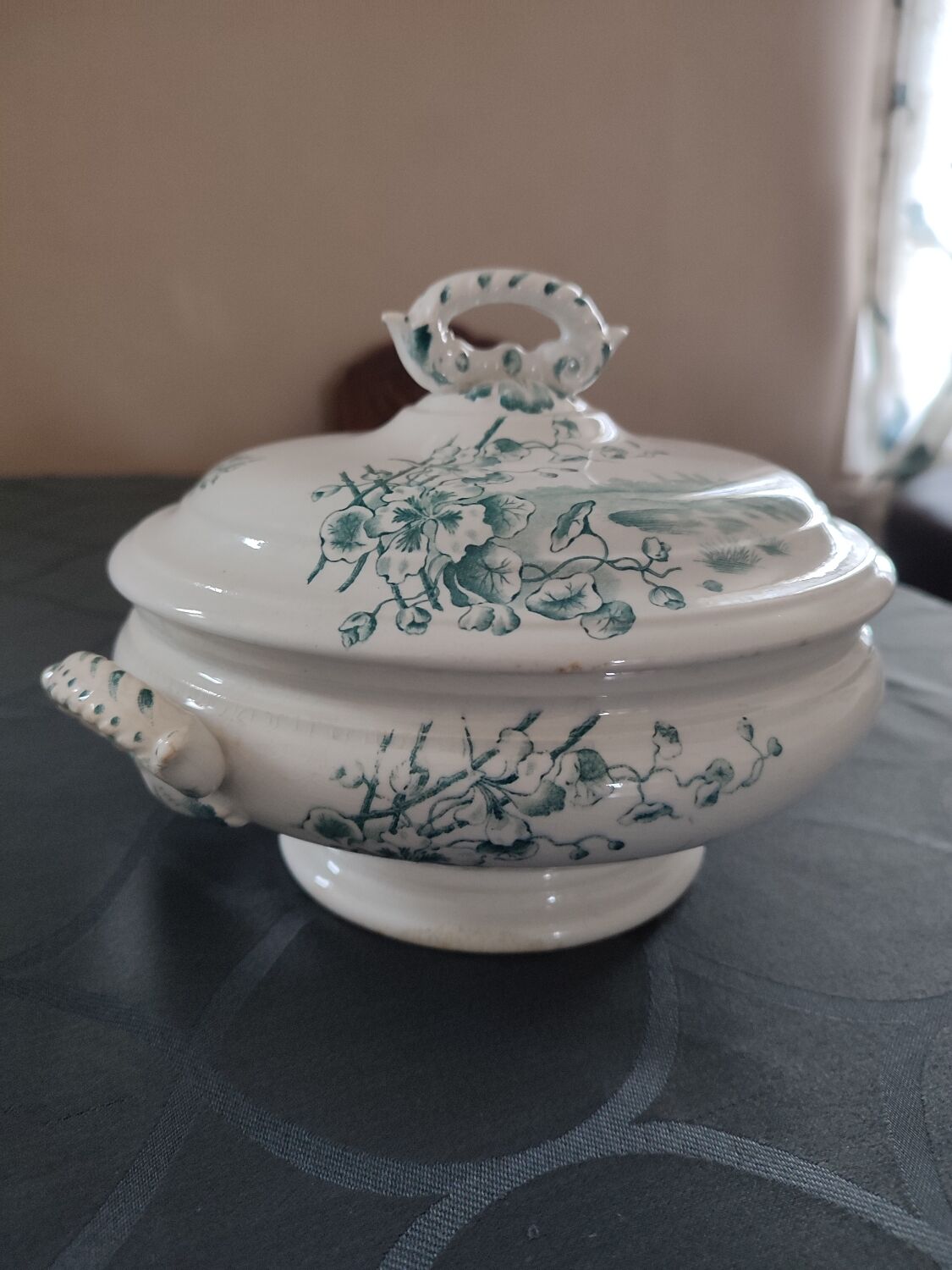 Small old tureen Terre de fer Bertin Tissier