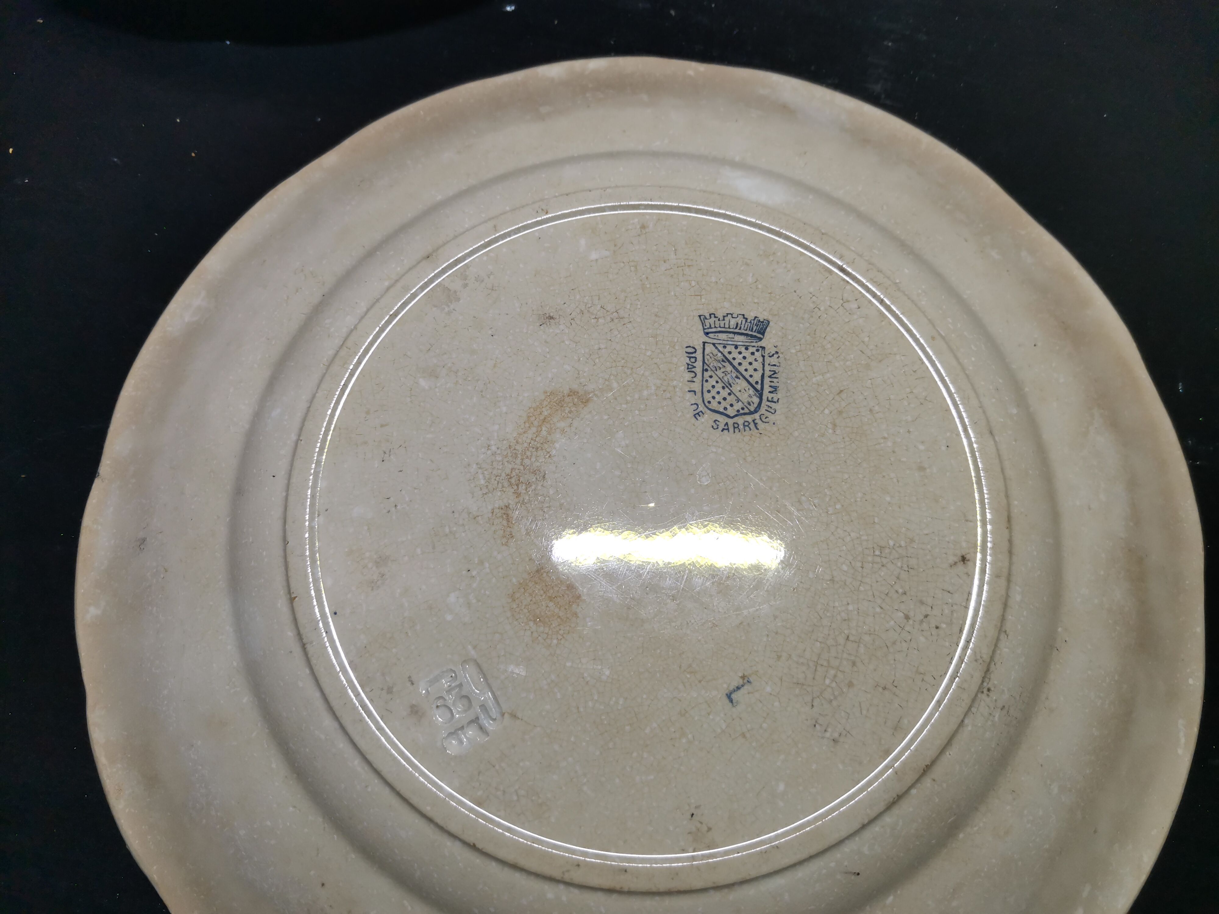 Lot 10 assiettes parlantes opaque Sarreguemines fin 19 ème, exposition universelle 1889