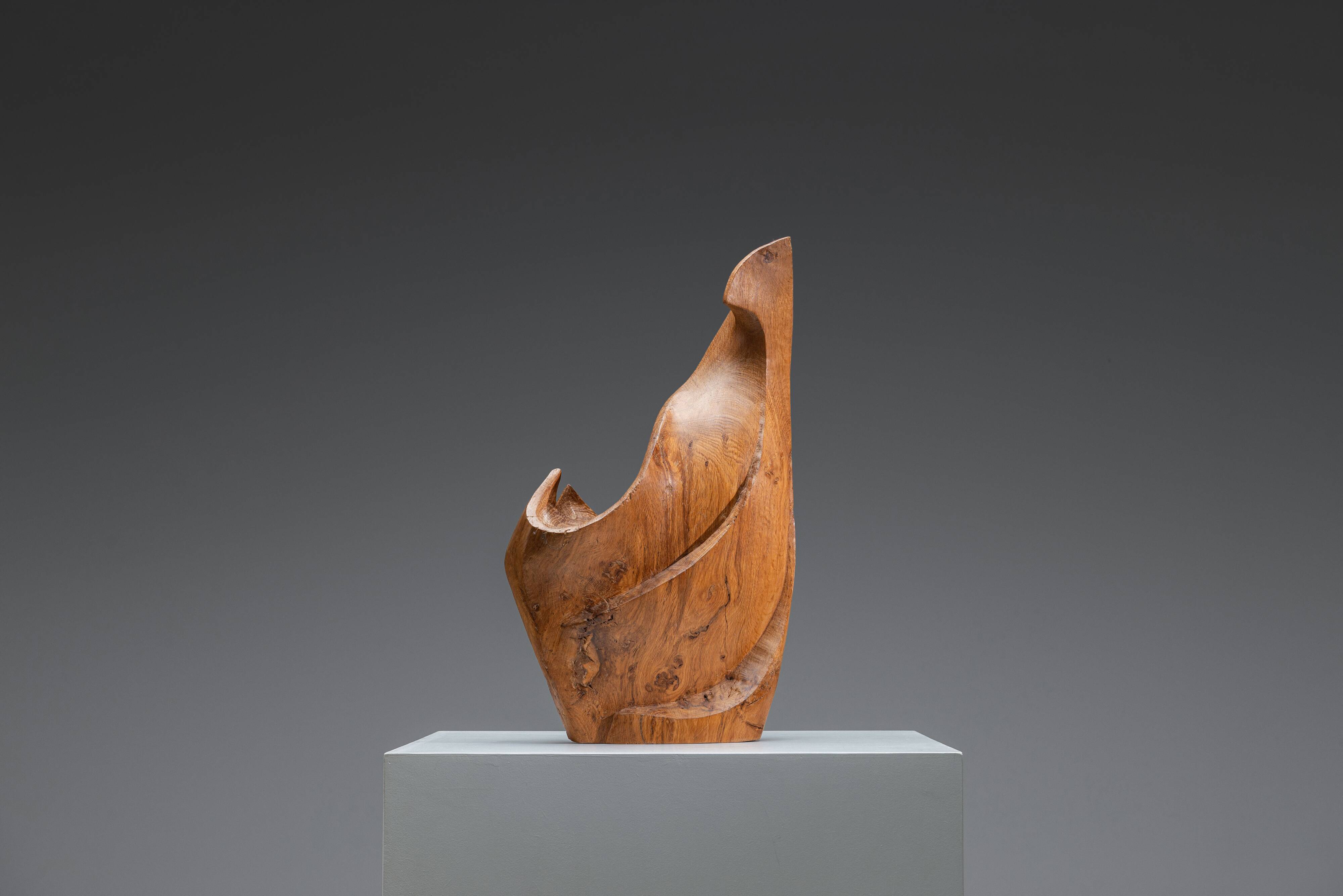 Forme sculpturale en chêne solide