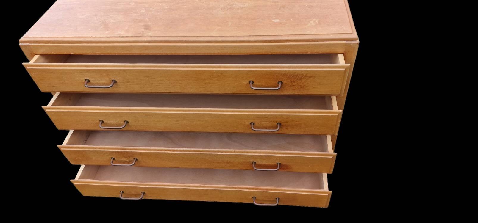 Vintage chest of drawers