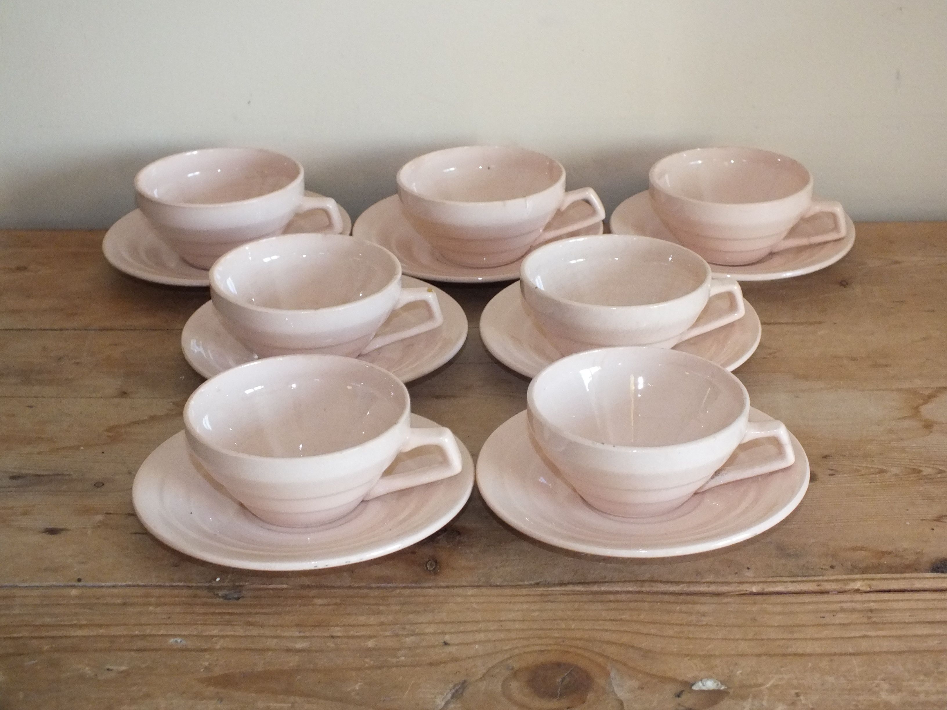 Set of 7 powder pink coffee cups Céranord Saint Amand