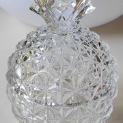 Sugar box in molded crystal