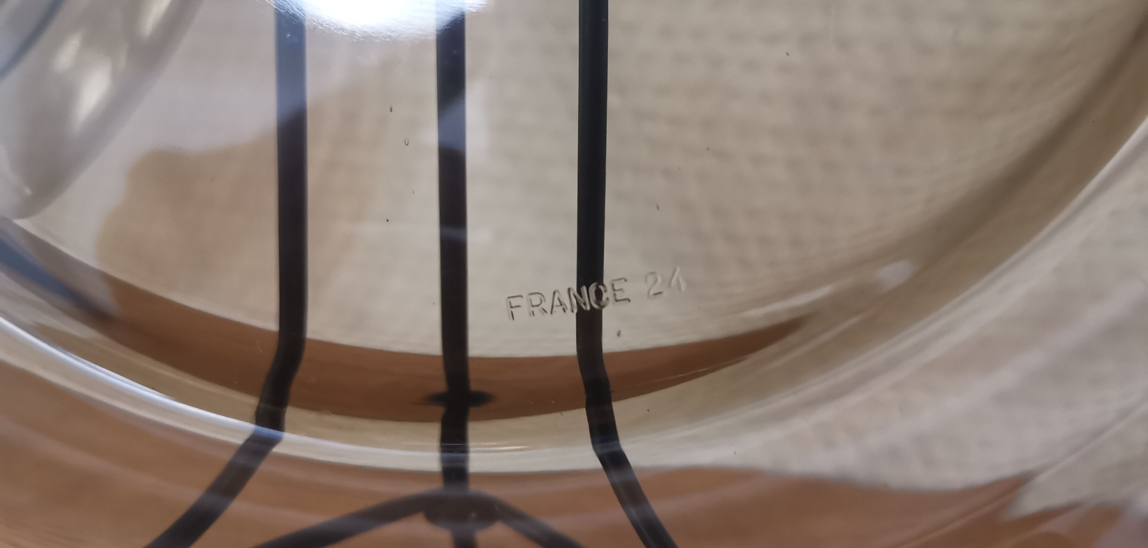 Set of 6 flat plates in smoked brown glass Vereco 70'S Vintage