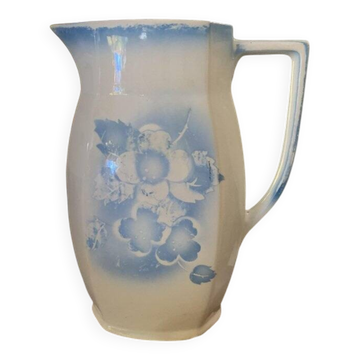 Vintage ceramic pitcher in white and blue from Gránitgyár Budapest, 1960s — floral halo pattern, square handle.