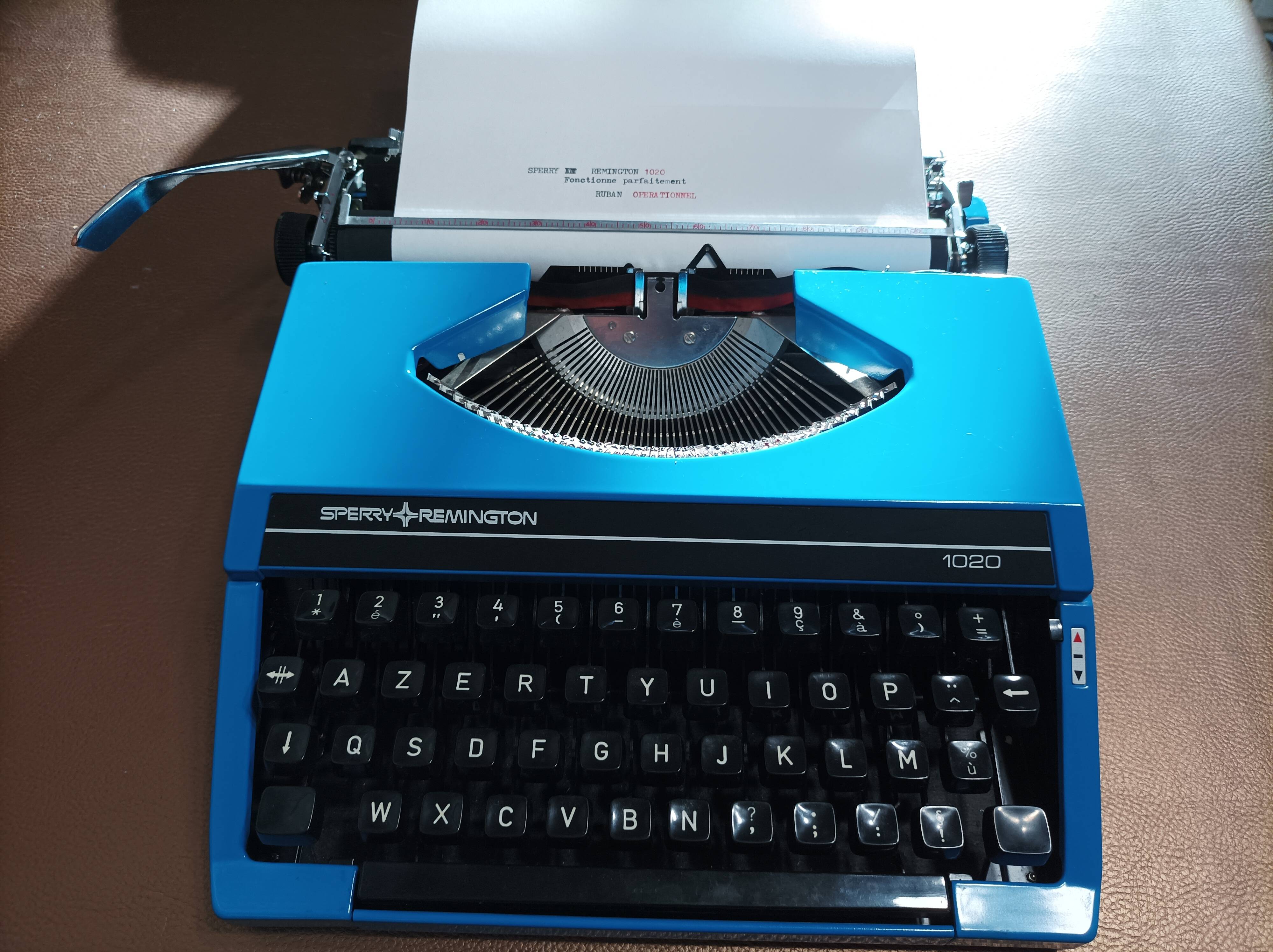 Sperry Remington 1020 deep blue typewriter Perfect condition