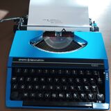 Sperry Remington 1020 deep blue typewriter Perfect condition