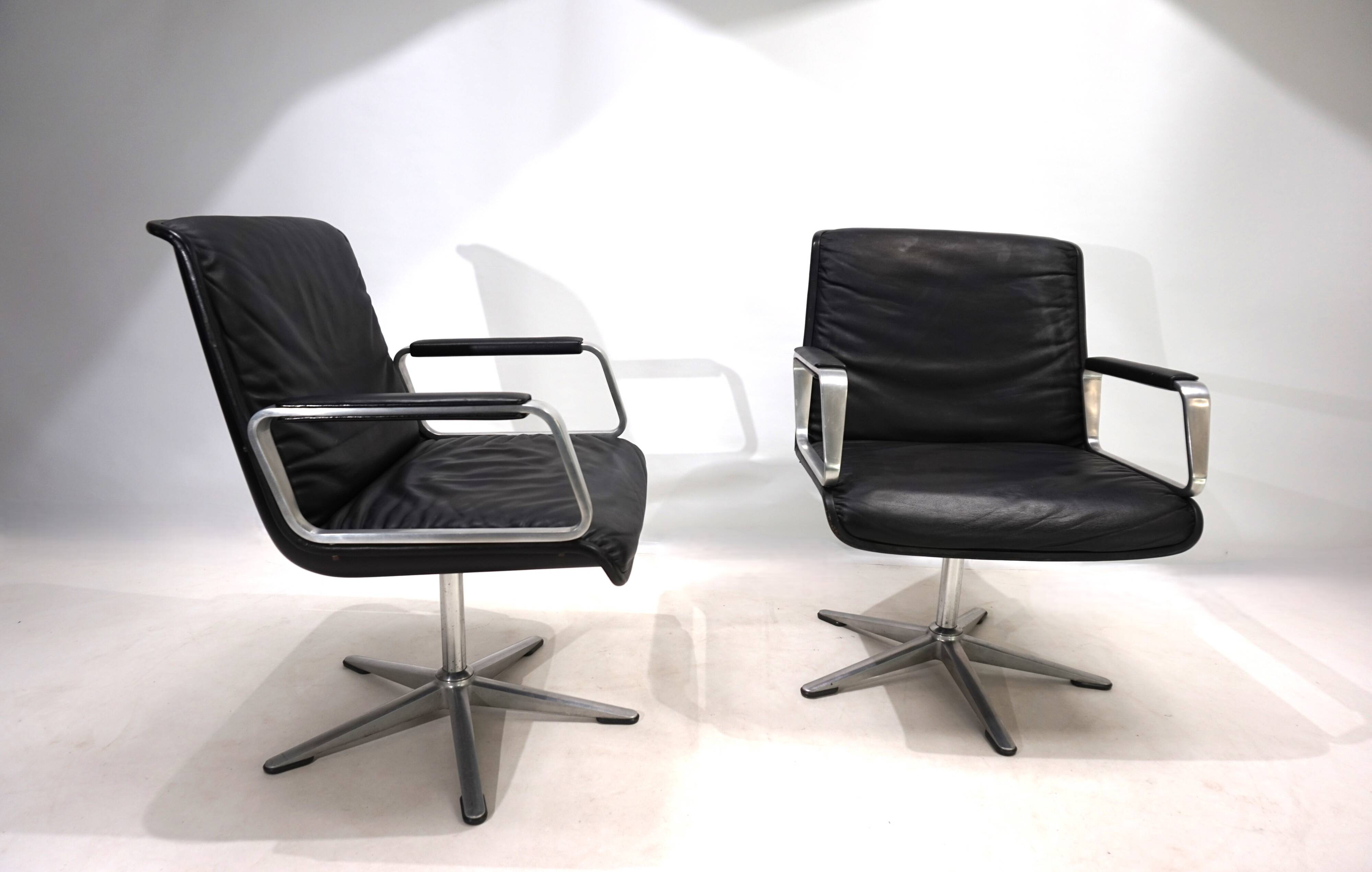 Set of 2 Wilkhahn Delta conference/dining chairs from the Delta Group