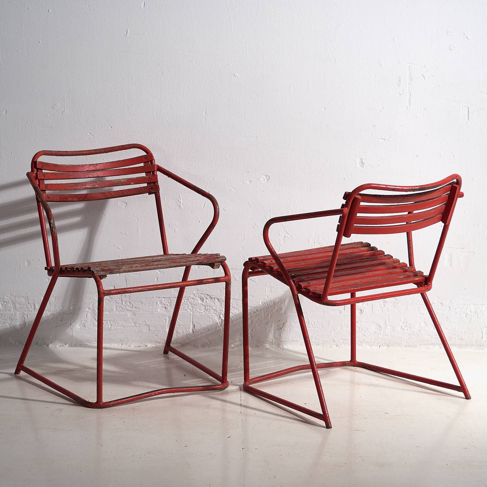 Antique red garden chairs (c.1920). Set of 4 pieces #37