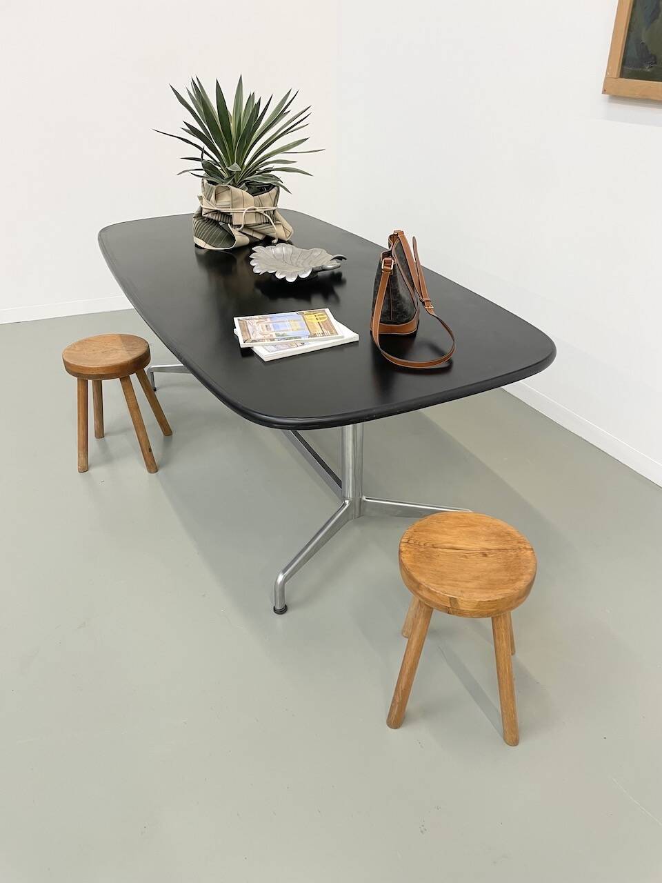 Giancarlo Piretti conference table