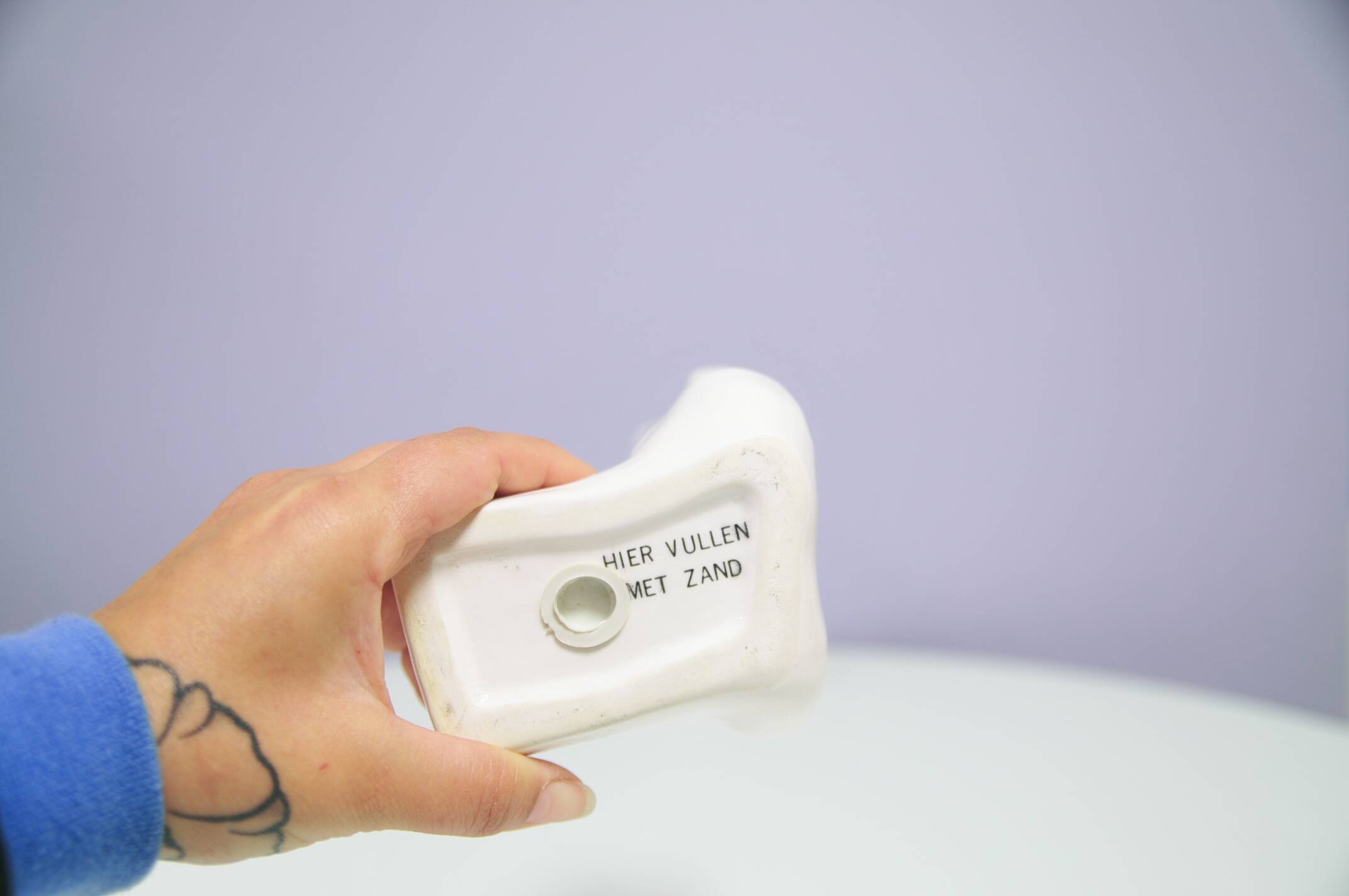 Set of 2 white porcelain hand bookends