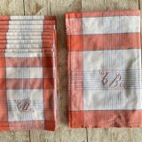 Nappe et ses 8 serviettes écossaise monogrammées  GB - 150x140 - coton