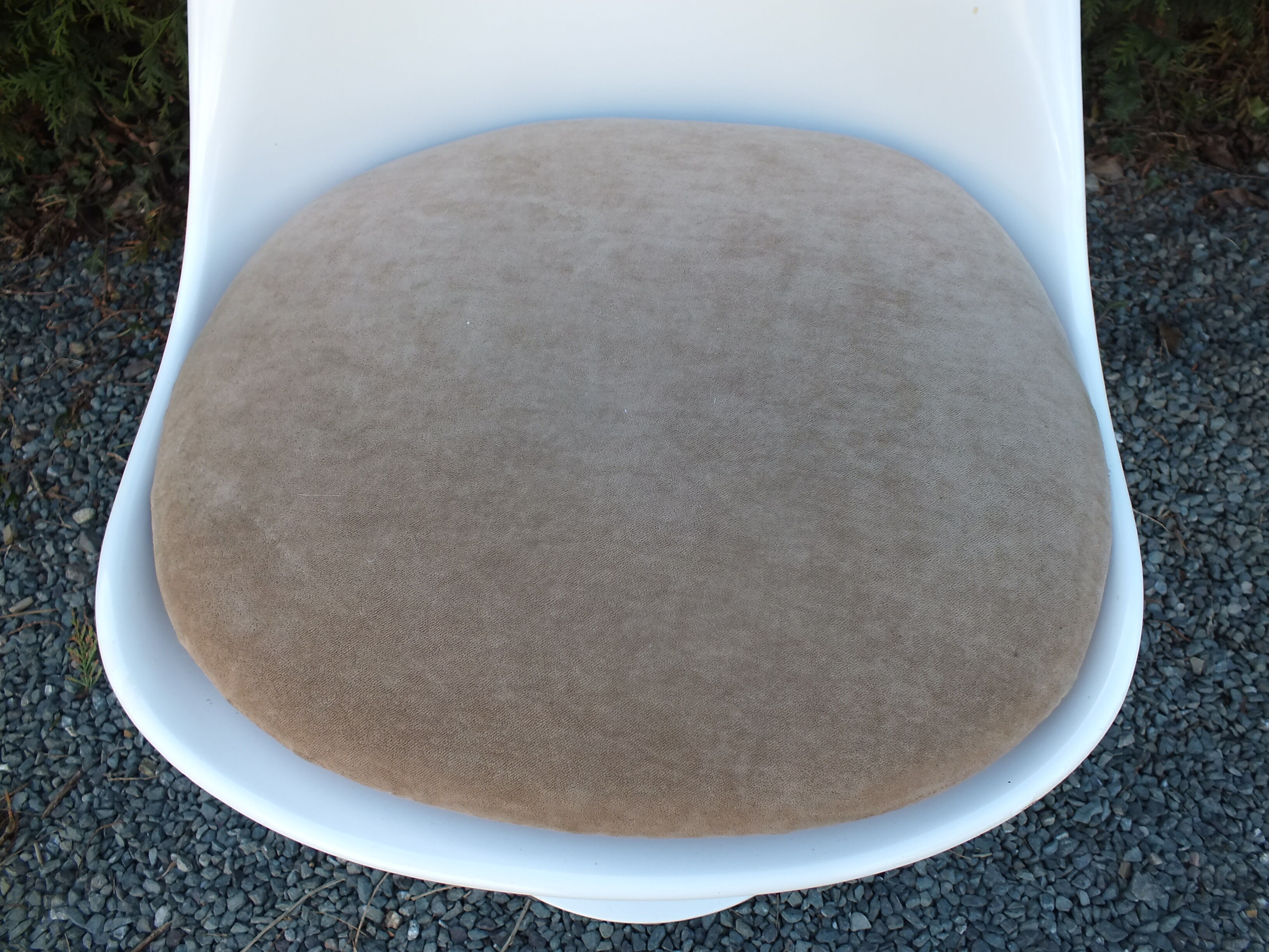 Tulip Chair Knoll International Design Saarinen