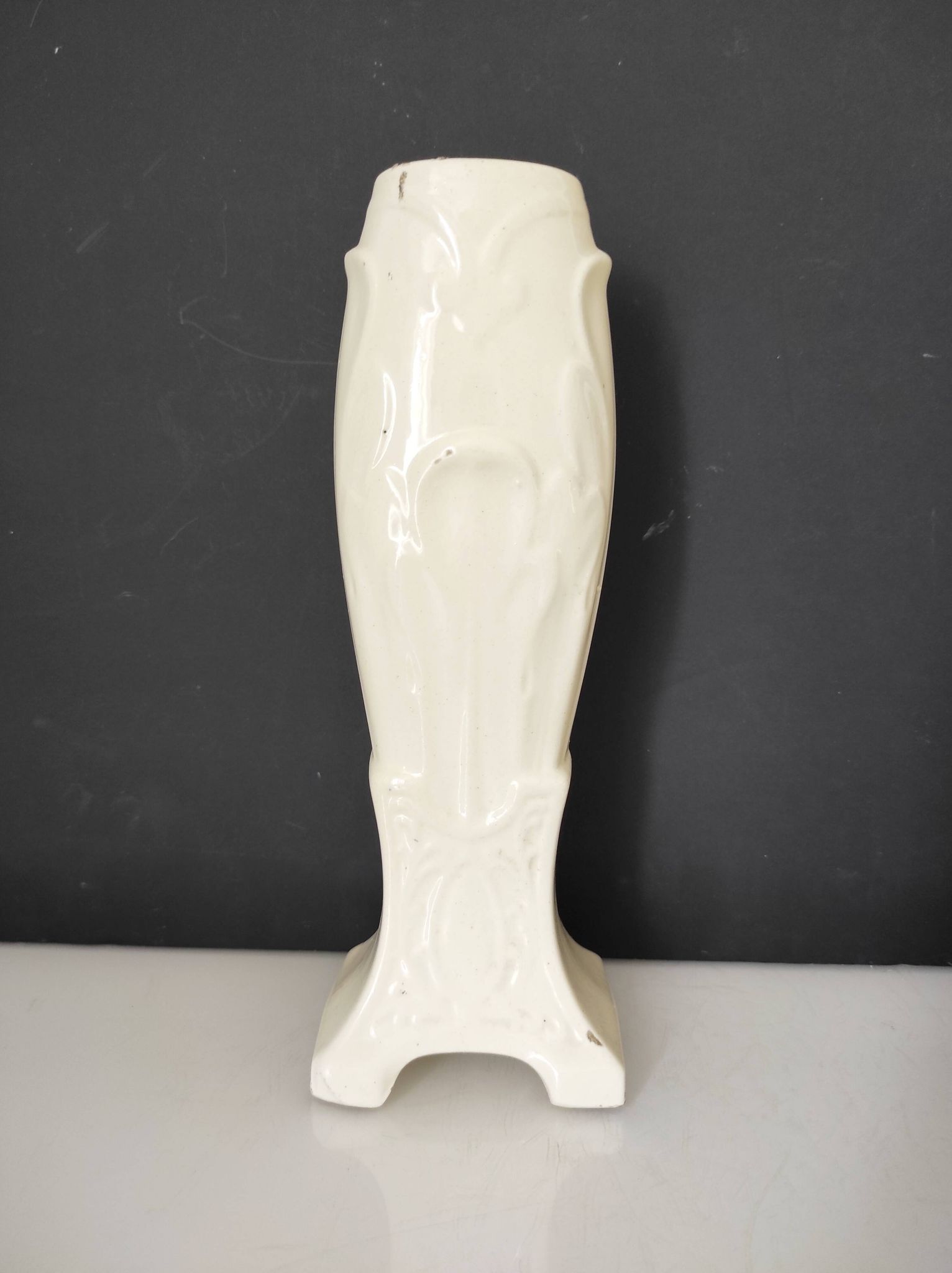 Vase en faïence Saint Clément 1900