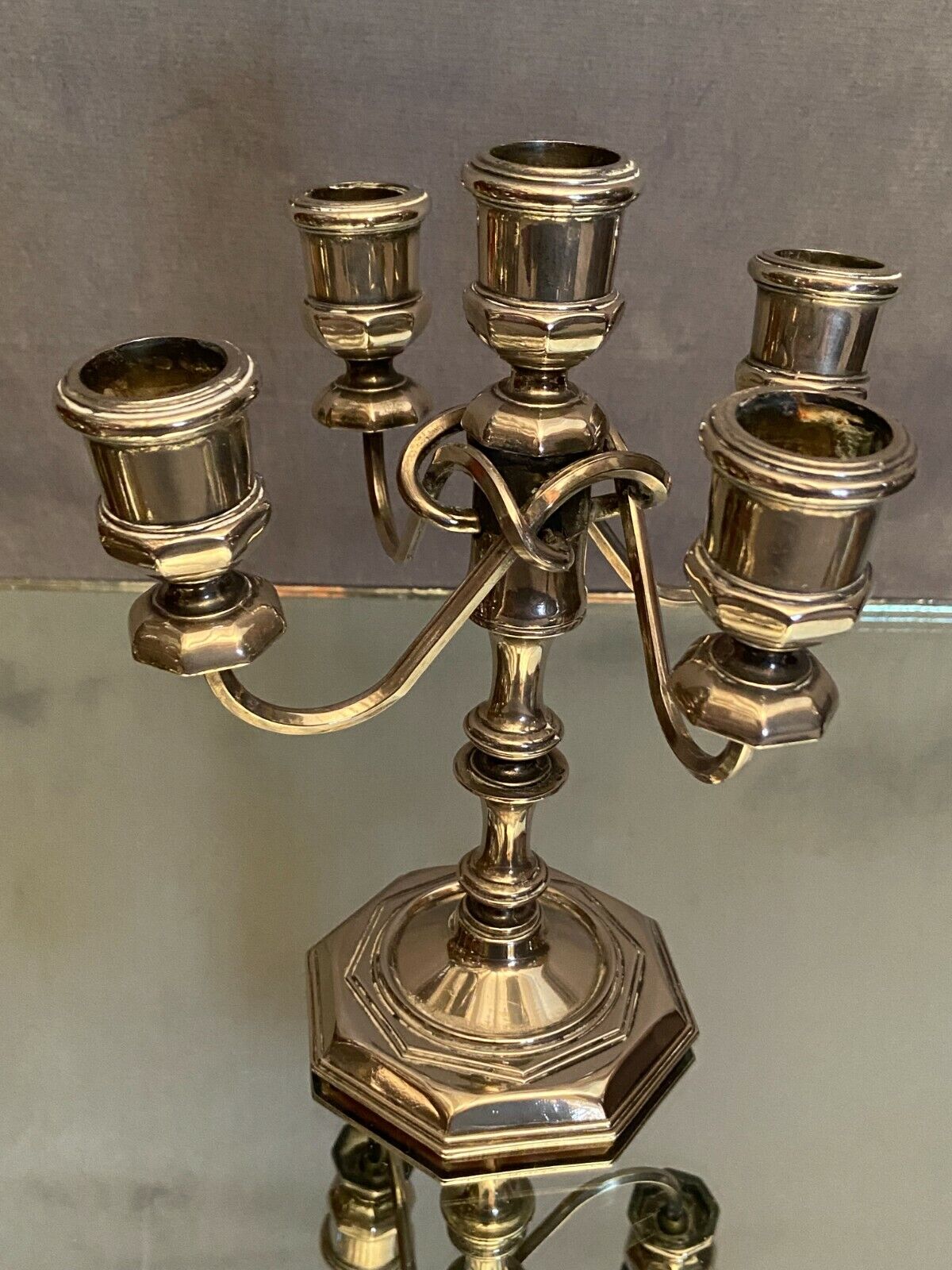 Regency-style 4-spoke metal chandelier with silver patina