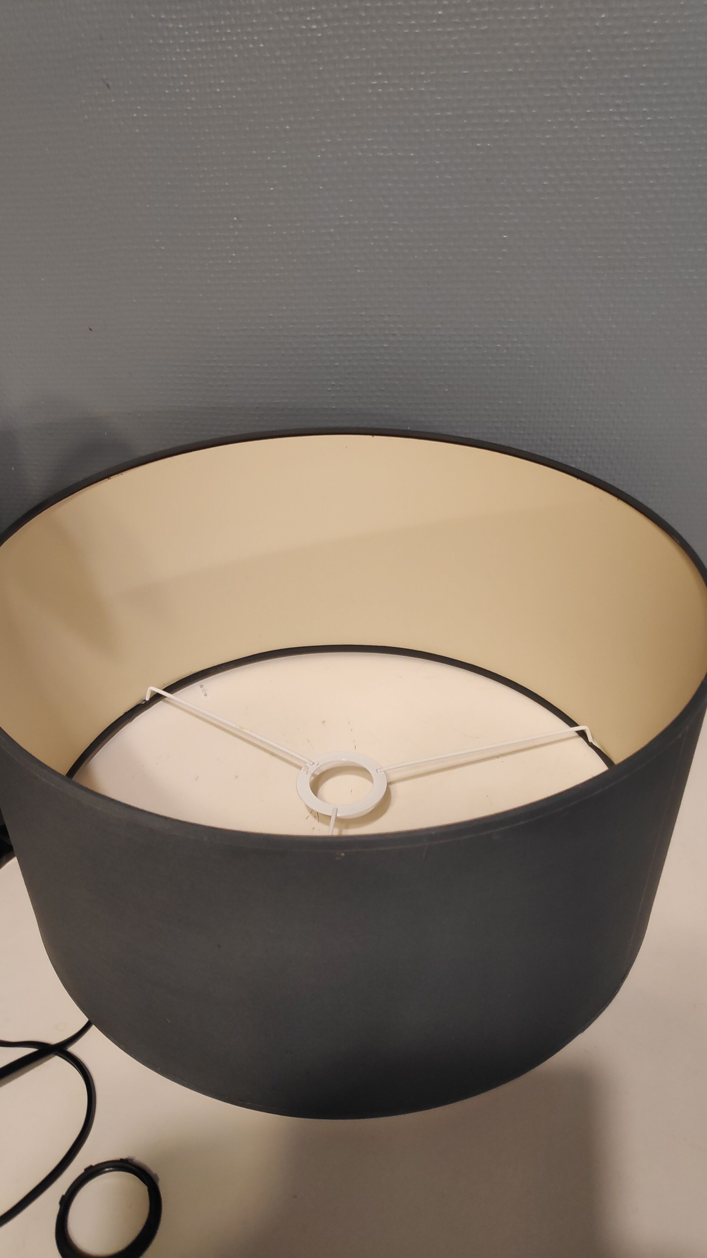 Black ceramic palm lamp