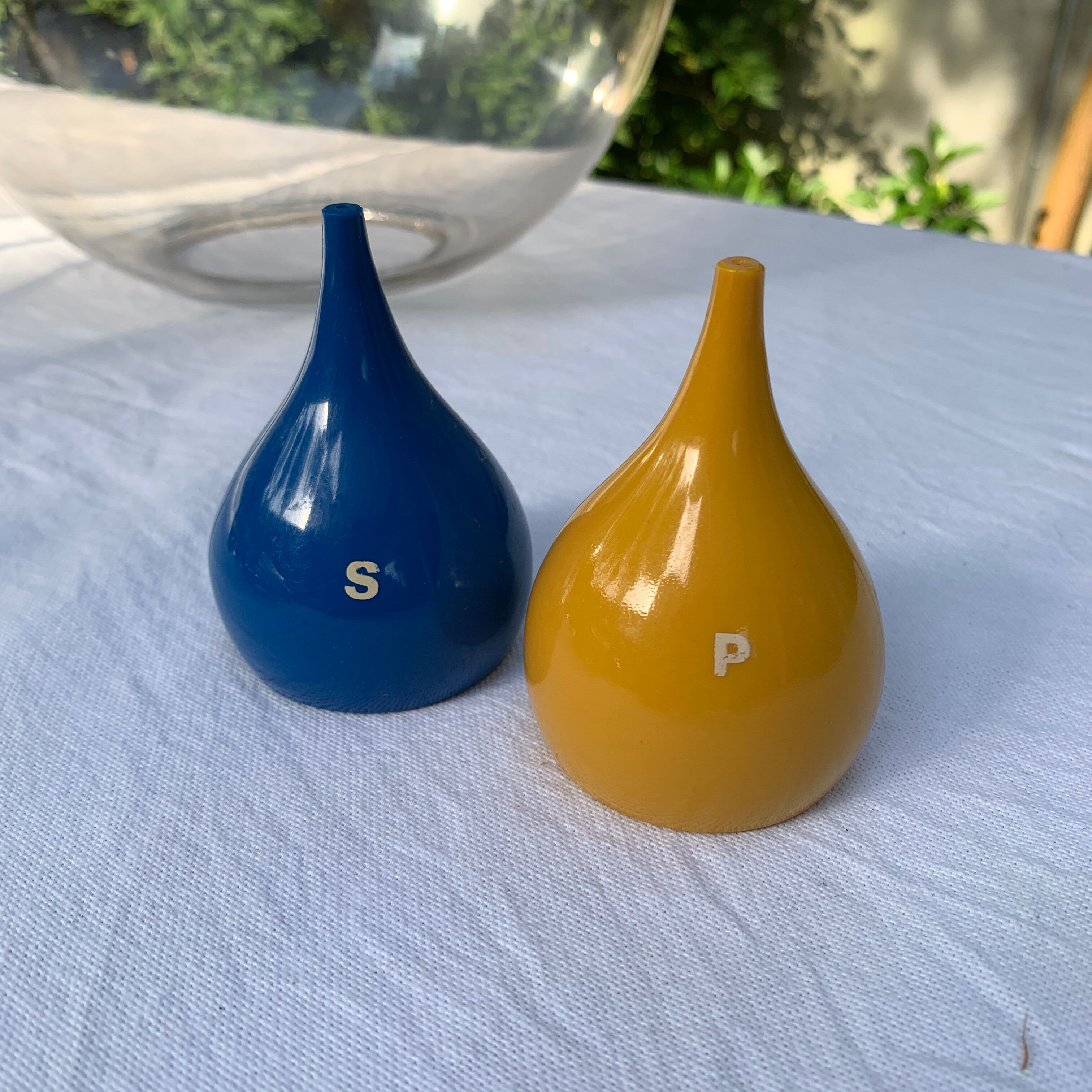 Salt and pepper shaker 70's