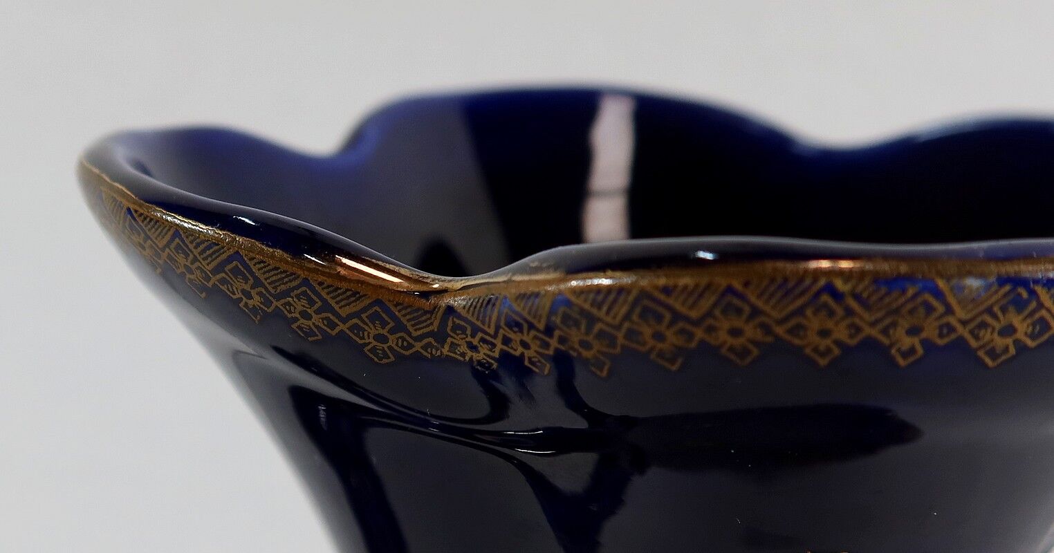 Midnight blue earthenware vase, "fives lille" - early twentieth century