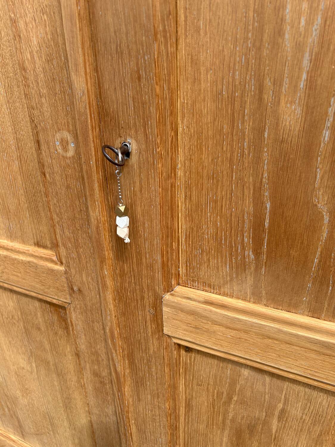 XXL Parisian wardrobe in solid light oak