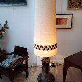 Ceramic lamp decorated with foliage