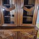 Buffet deux corps vitré en merisier époque Louis XV