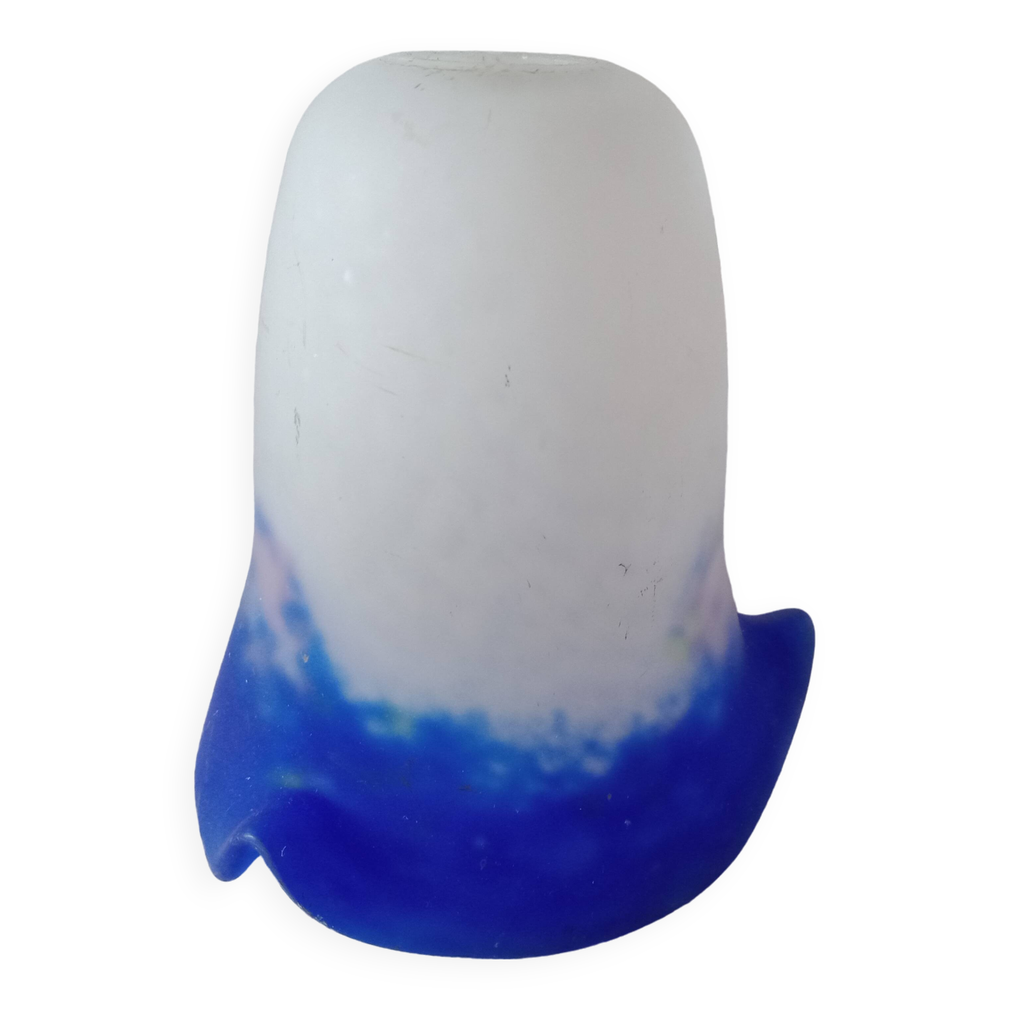 Signé degué - tulipe en verre marmoréen blanc et bleu roy