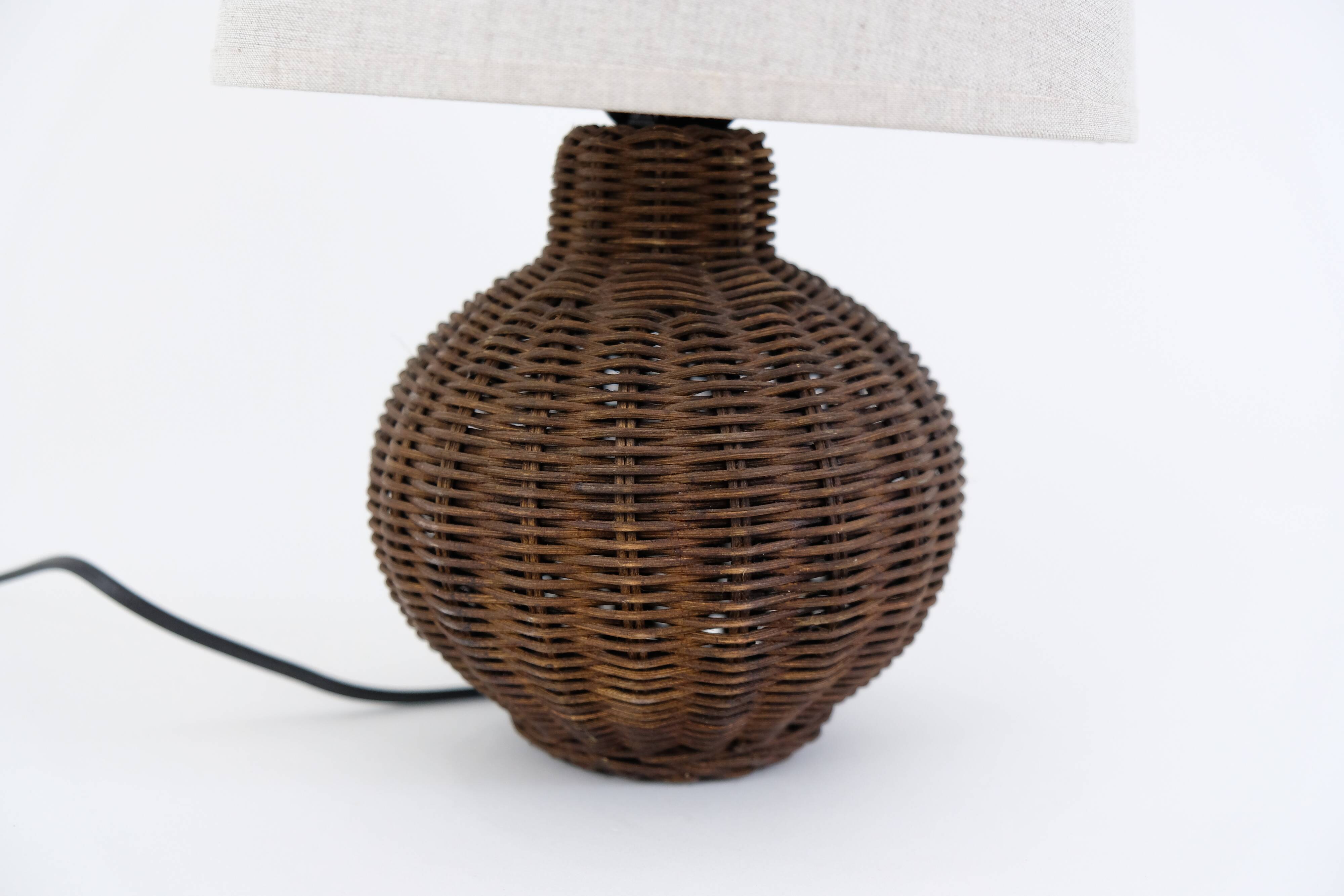 Rattan lamp