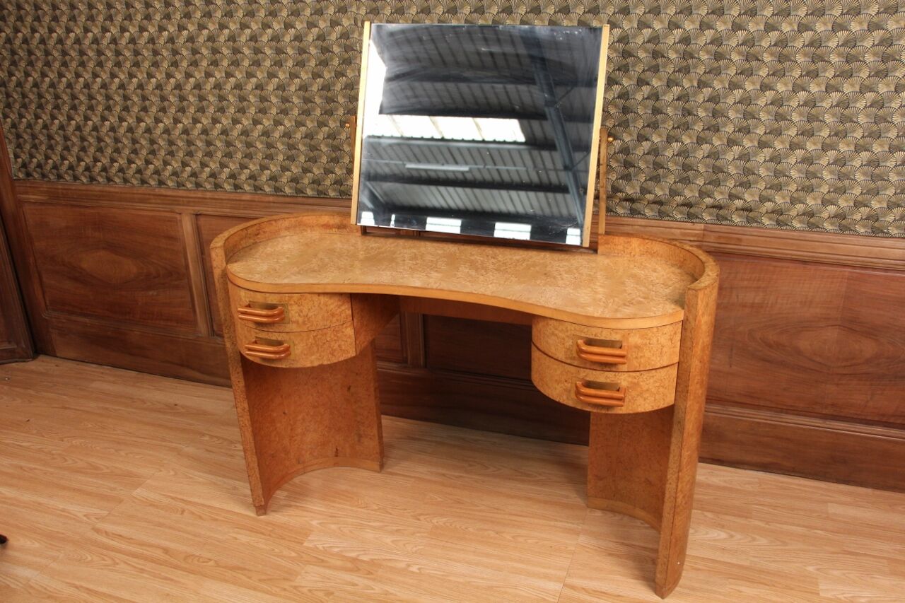 Art deco period speckled maple dressing table