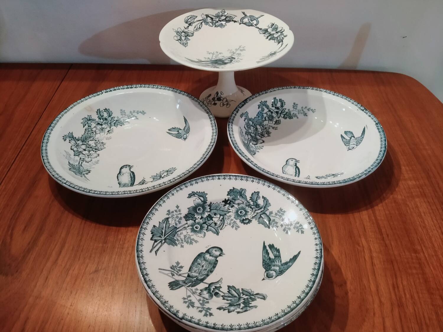 Iron Earth Service Tits