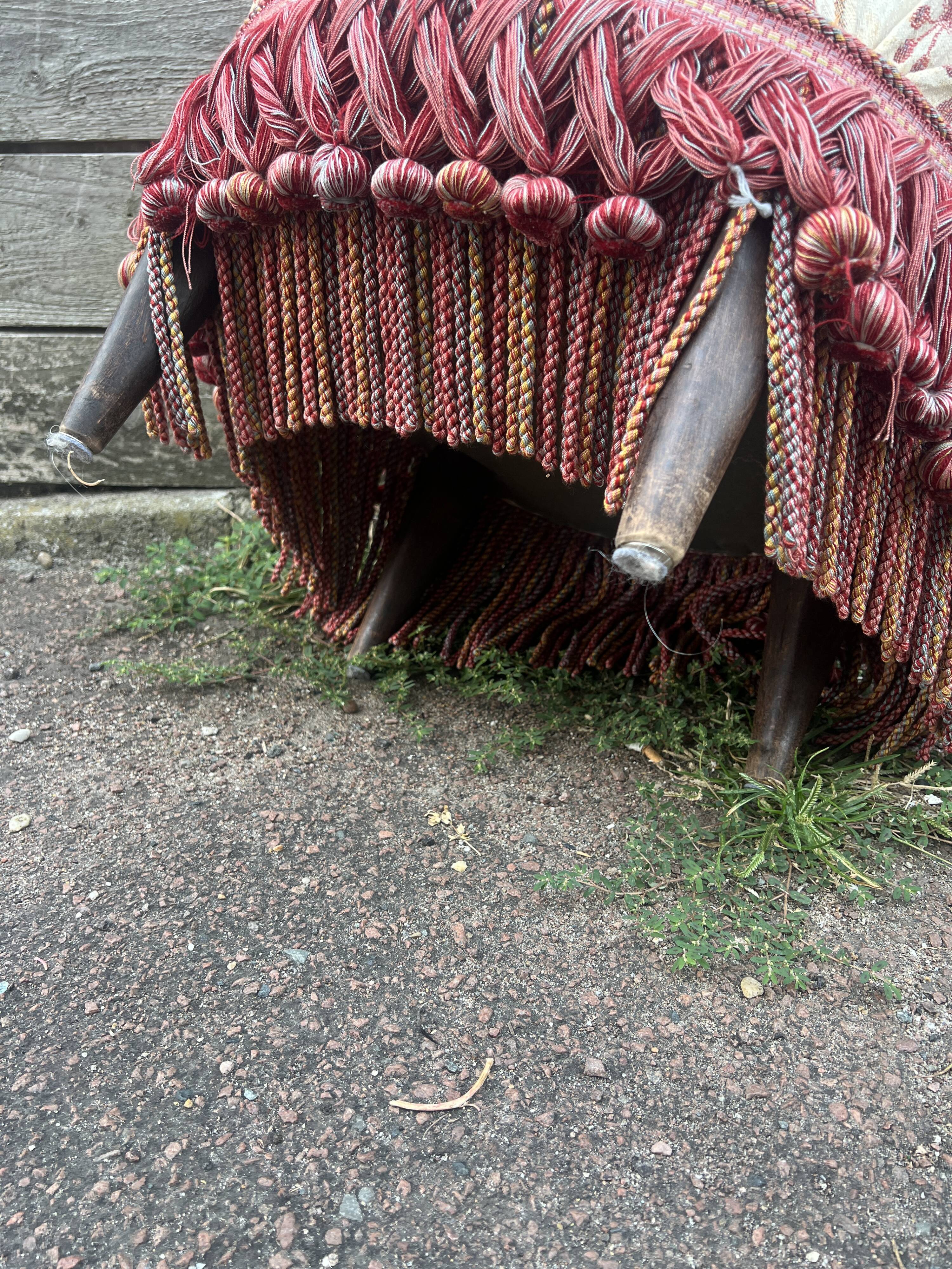 Armchair and pouf in Napoleon III style, Jean Roche