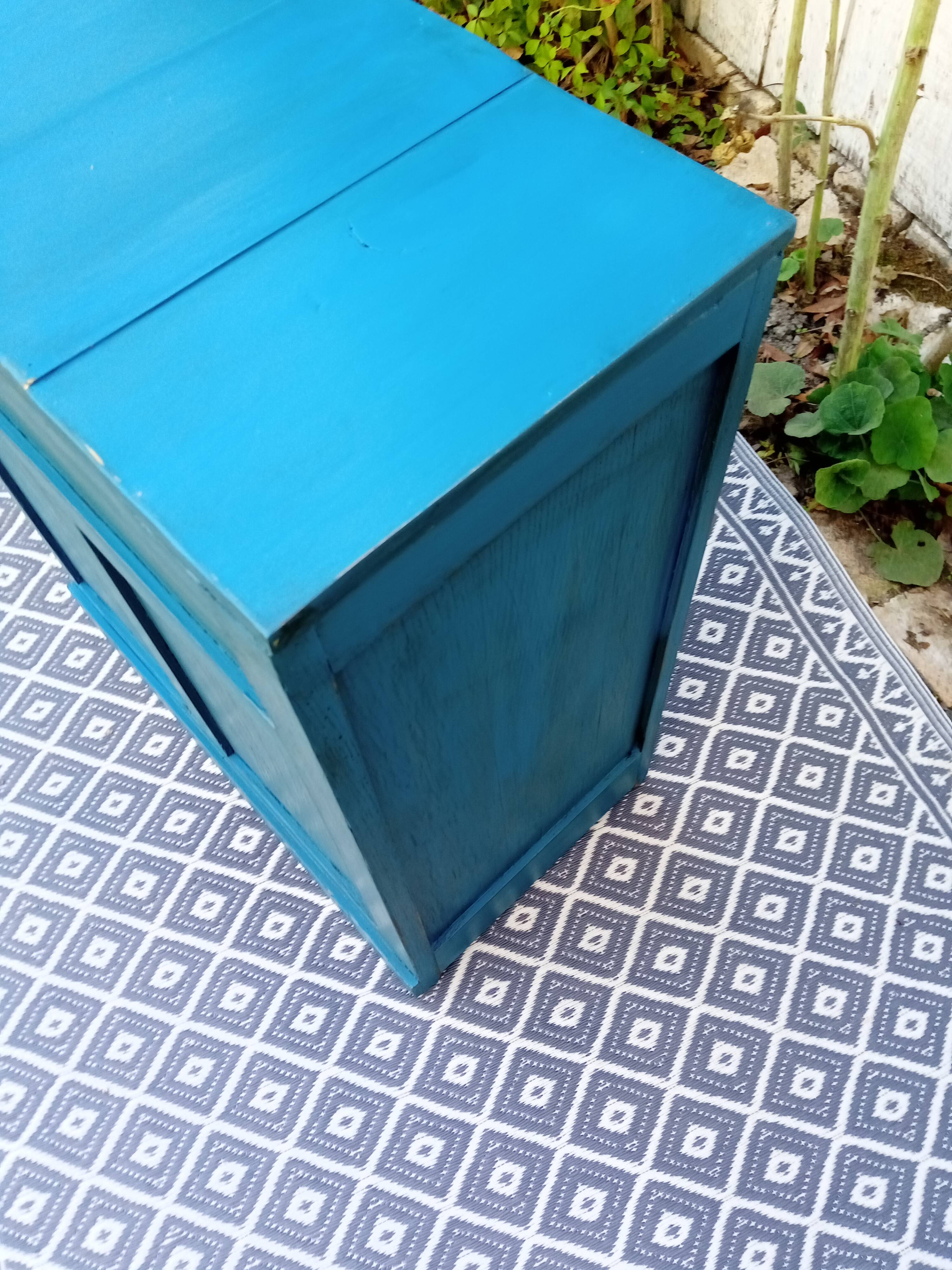 Meuble à tiroirs