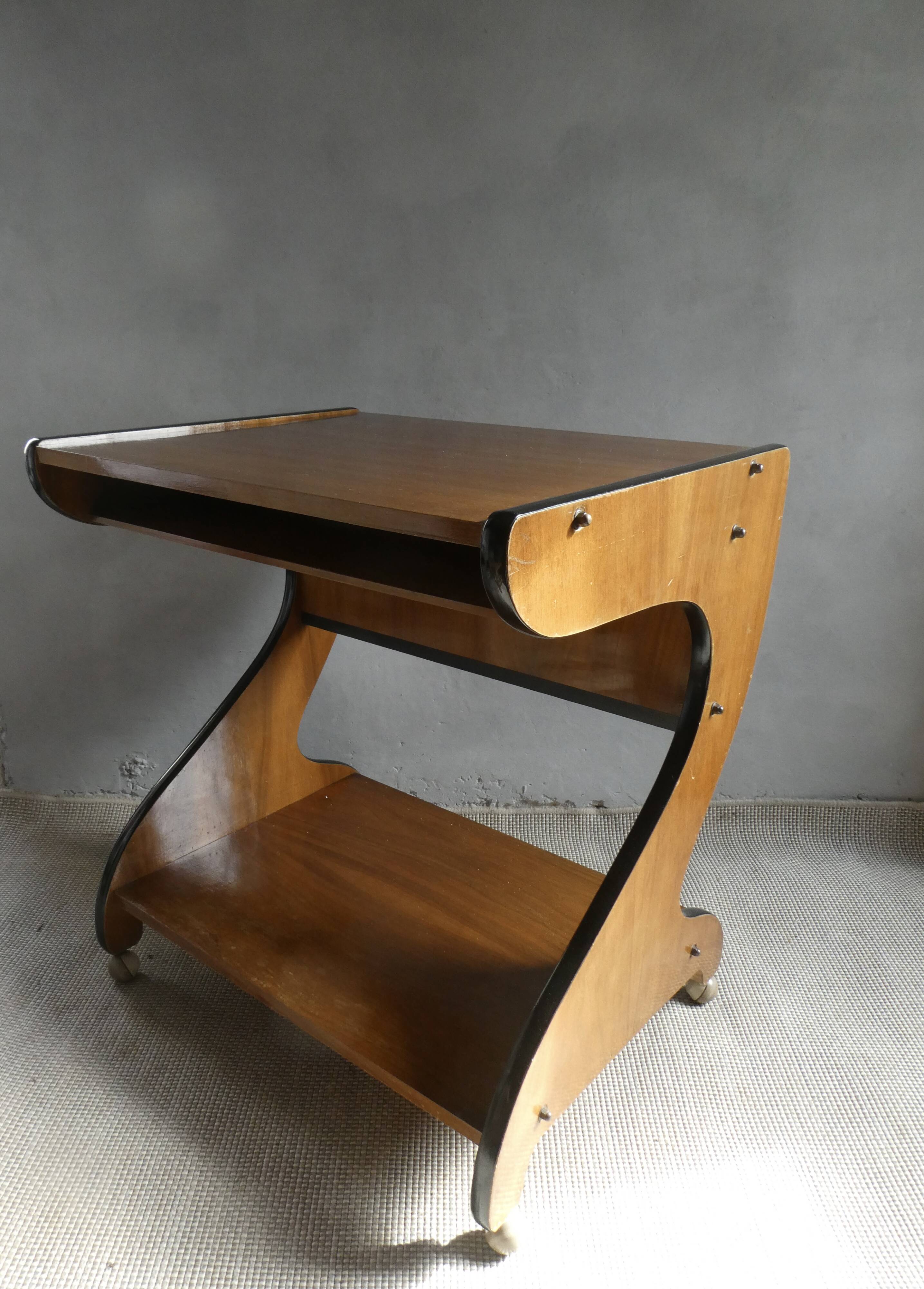 Meuble console télé TV des années 60, à roulettes