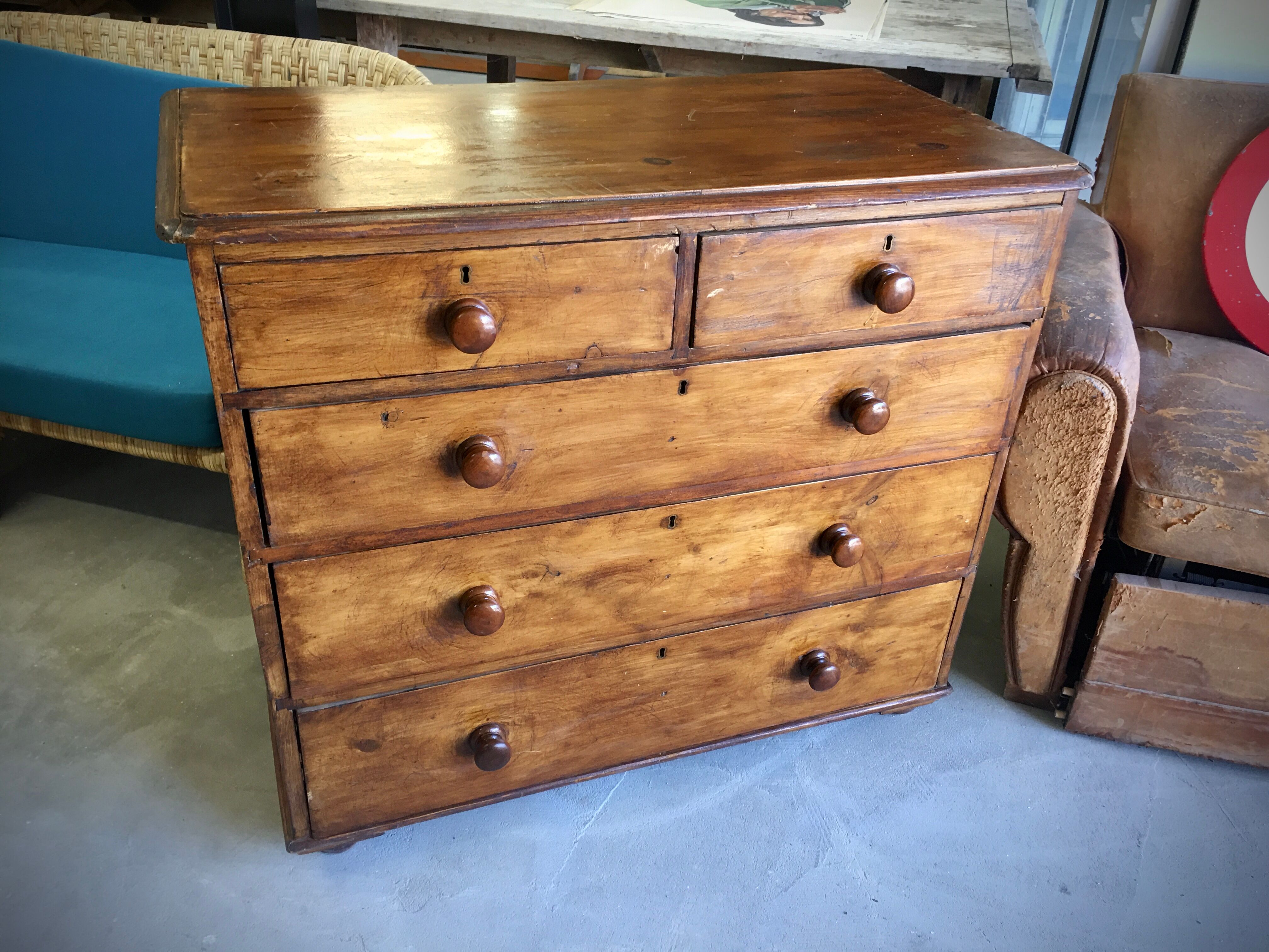 Chest of drawers late XIX early XX