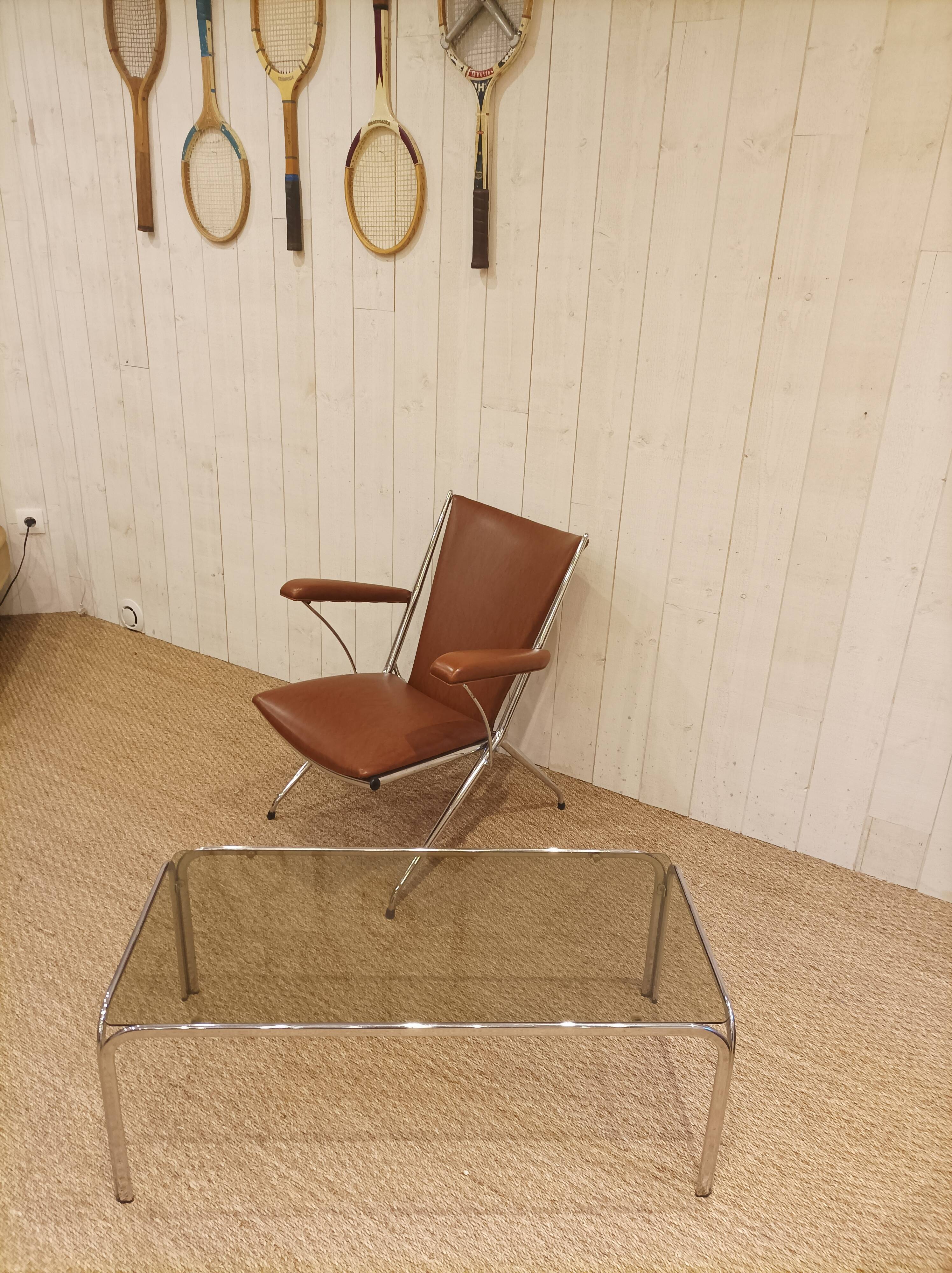 Leatherette folding armchair