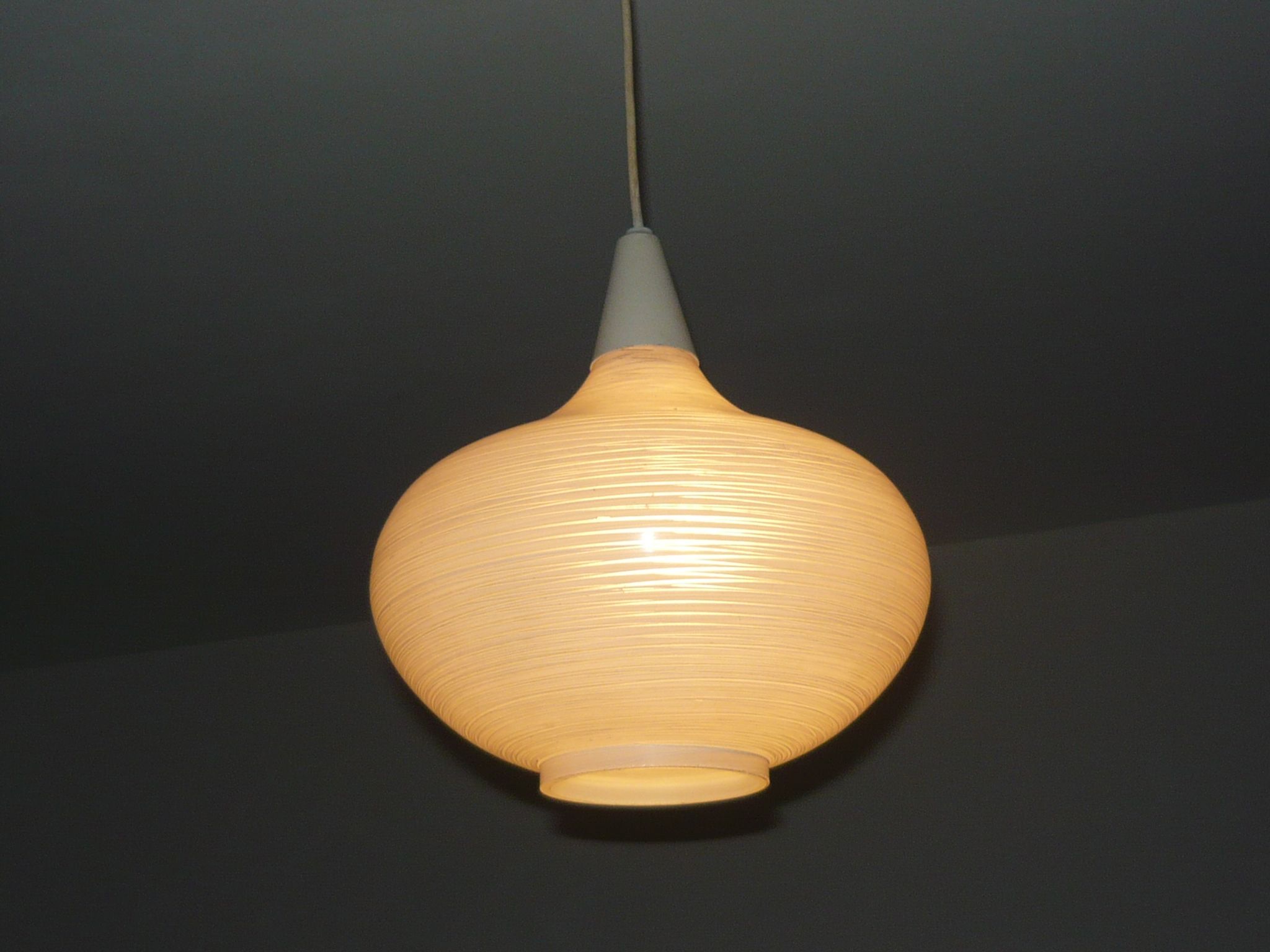Suspension scandinave en verre