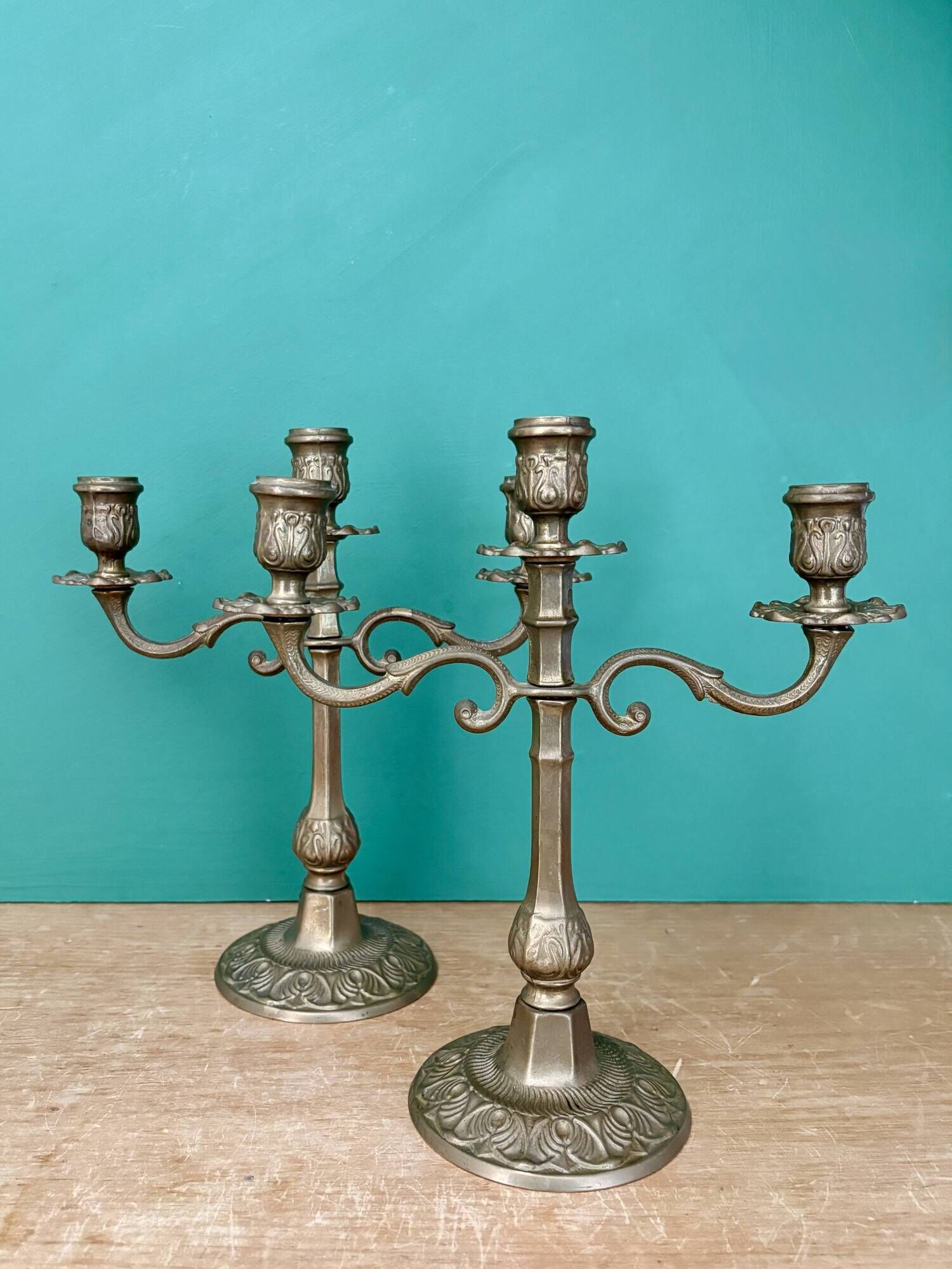Paire de chandeliers vintage