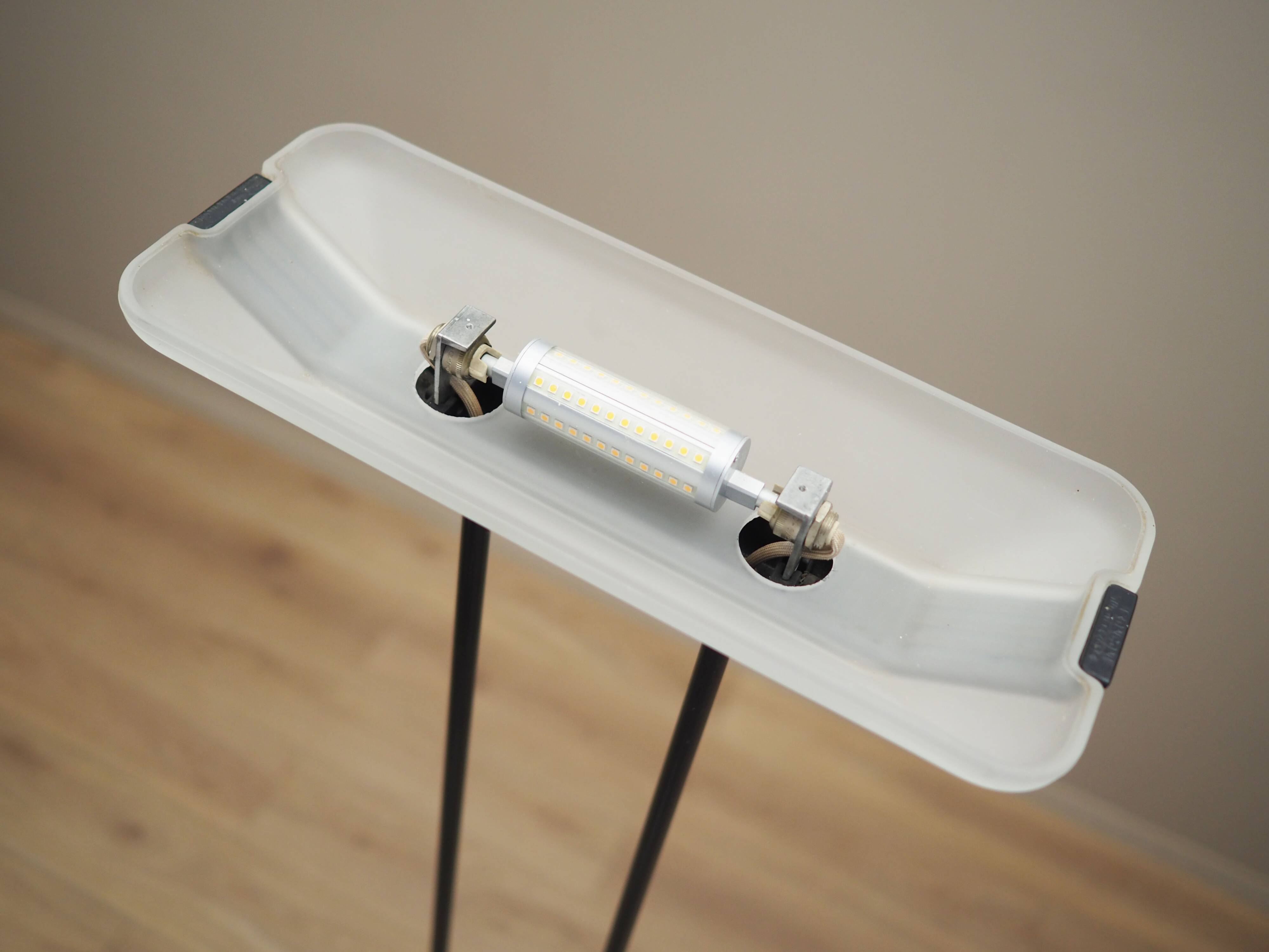 Lampadaire, design italien, années 70, production : Italie