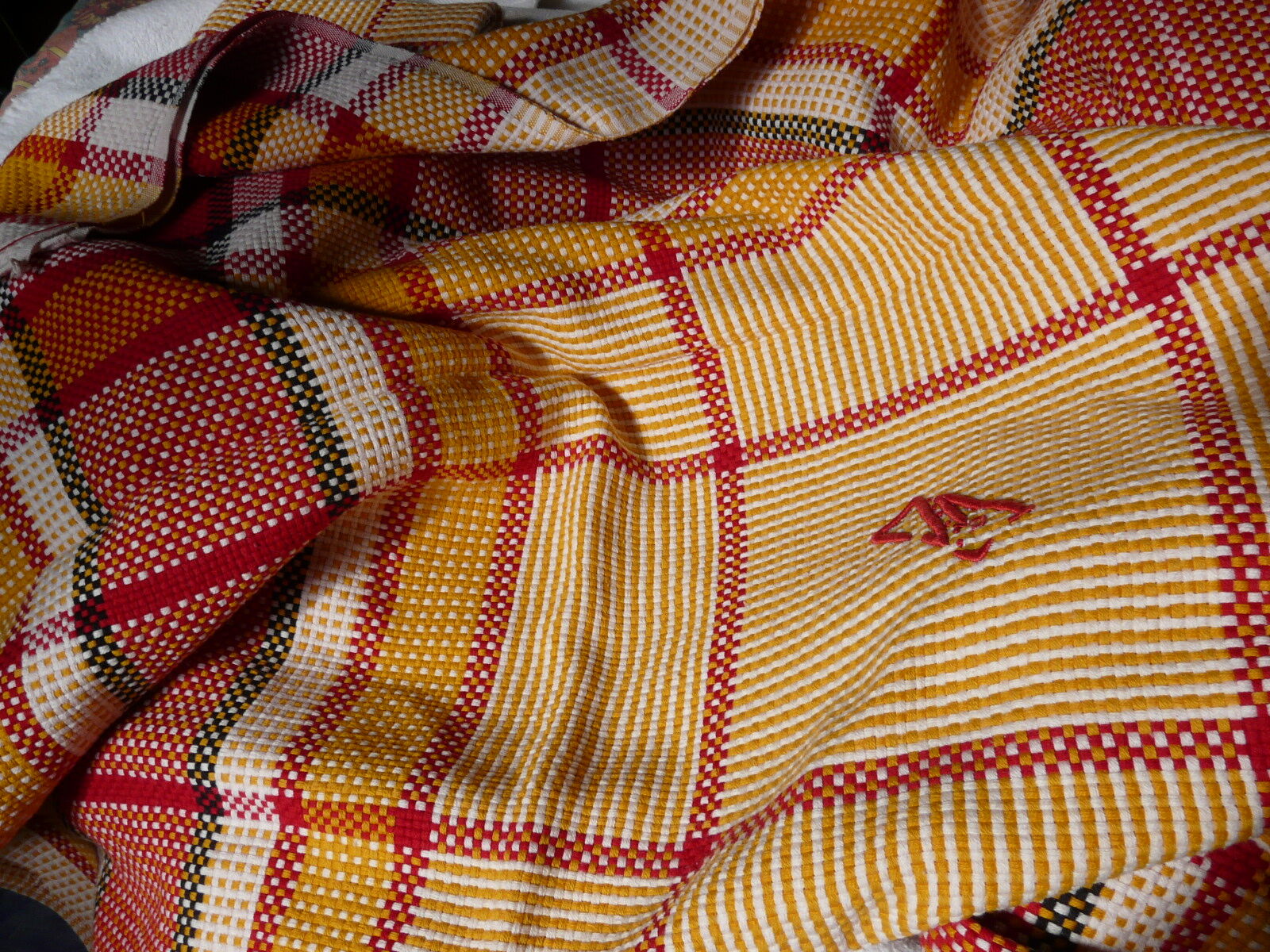 Nappe et 11 serviette en coton monogrammé VG ou VC