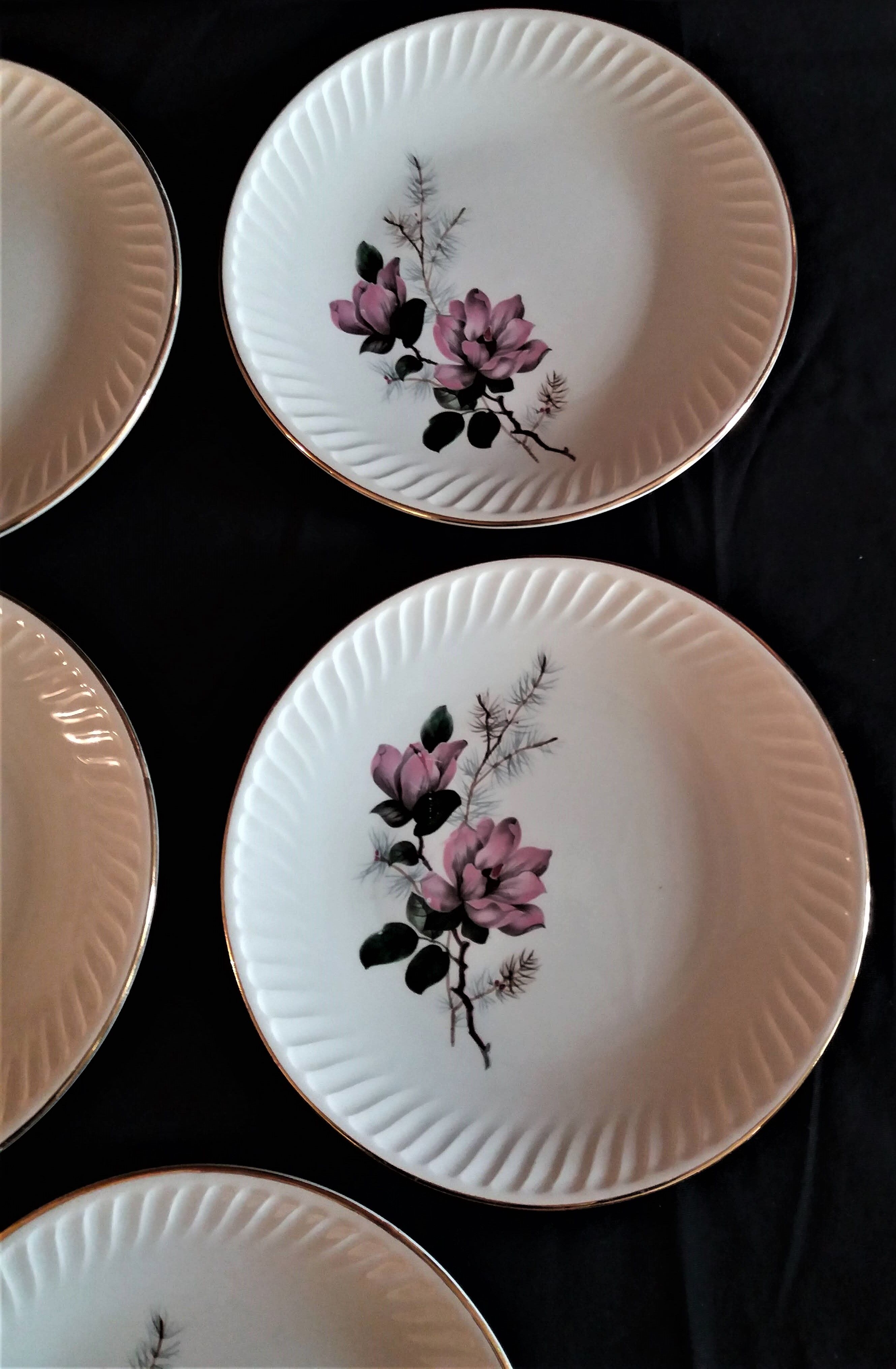 Series of eight flat plates gien model Chenonceaux