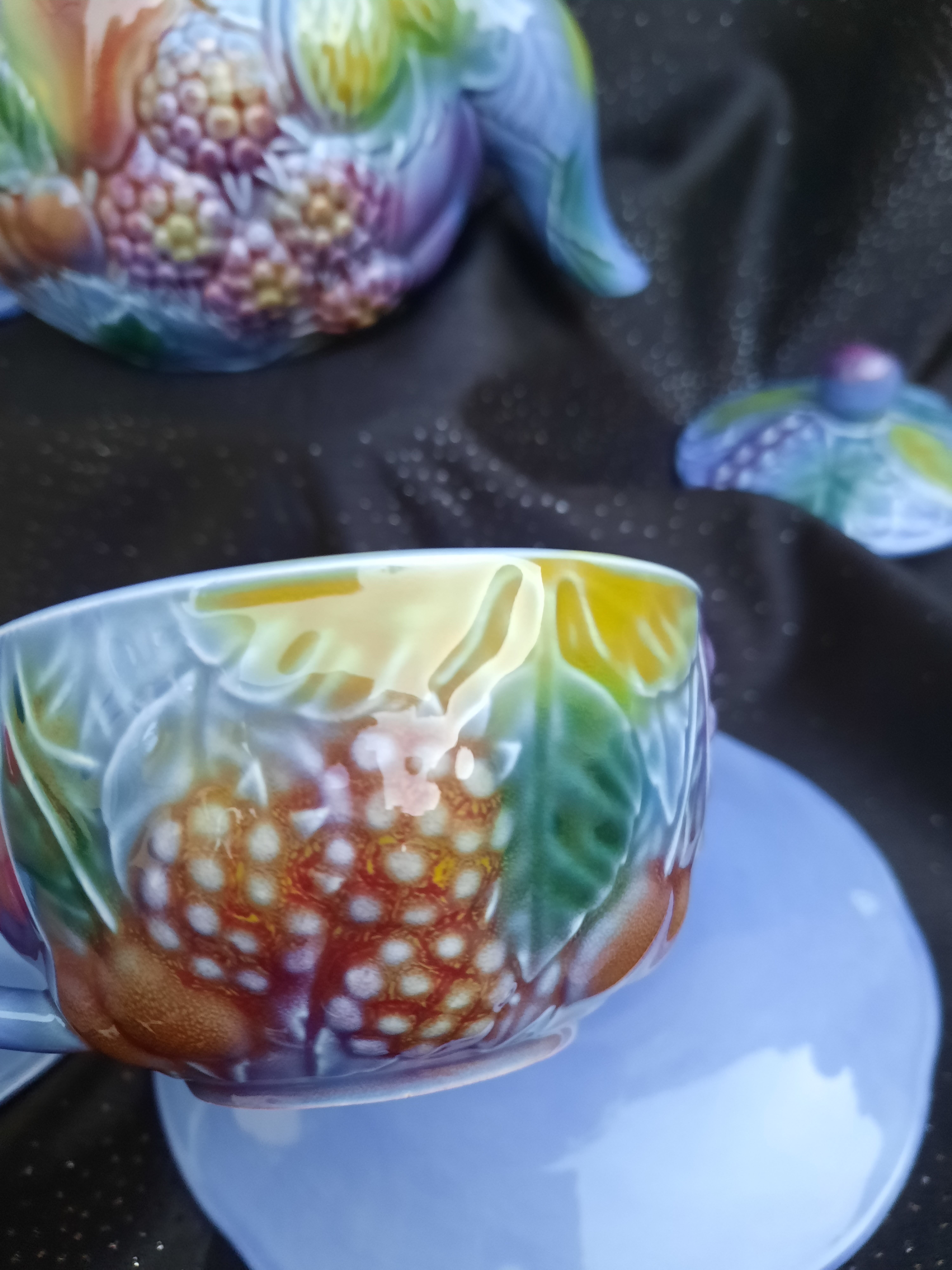 Tea set, tête-à-tête, teapot + 2 cups and sub-cups, Salins earthenware, slip, TBE.