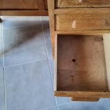 Expandable child desk